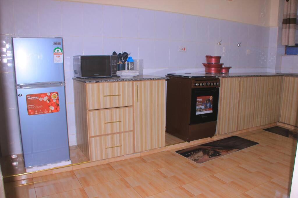 Four-Bedroom House photo 3