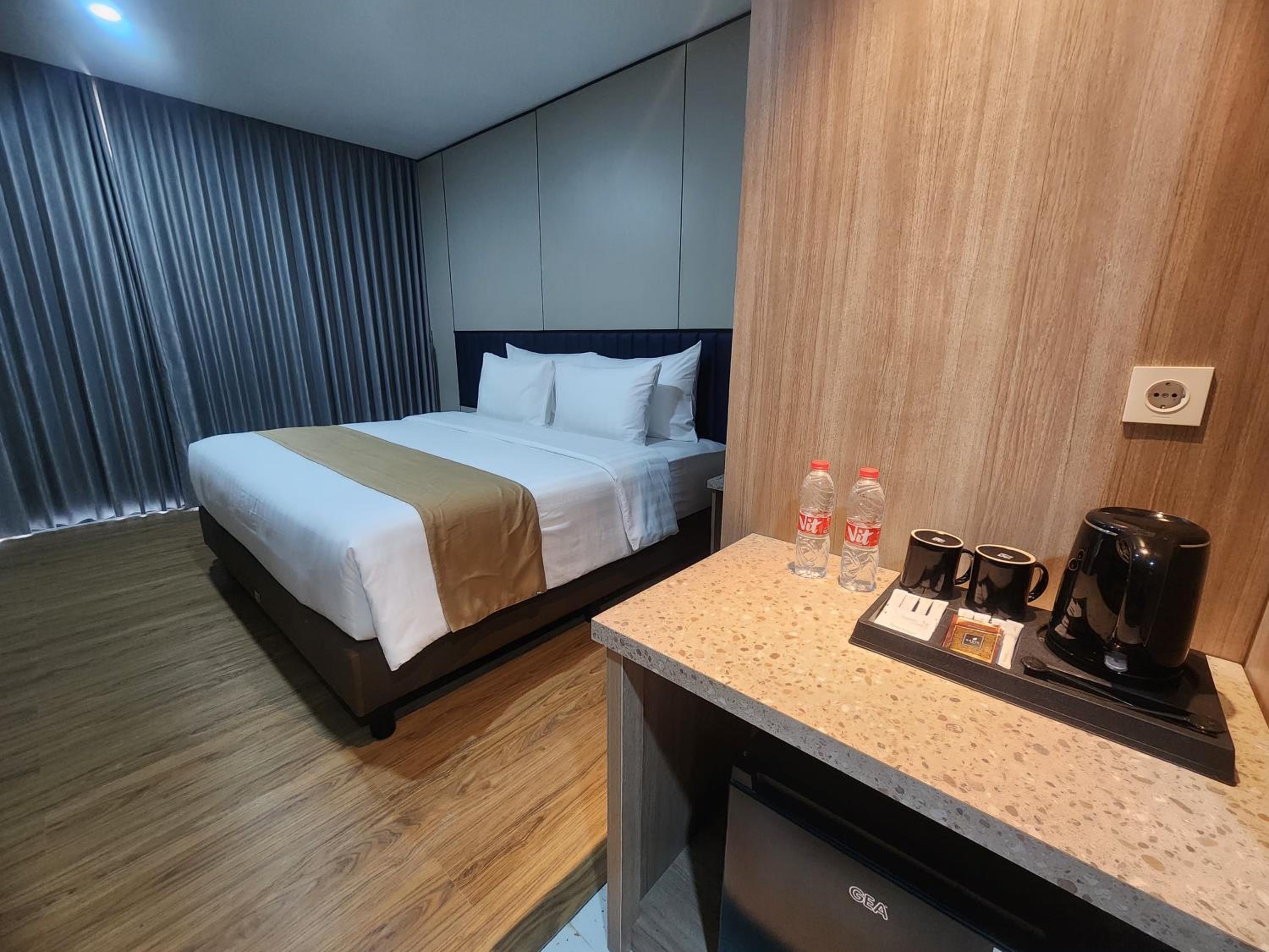 King Room with Mountain View photo 2
