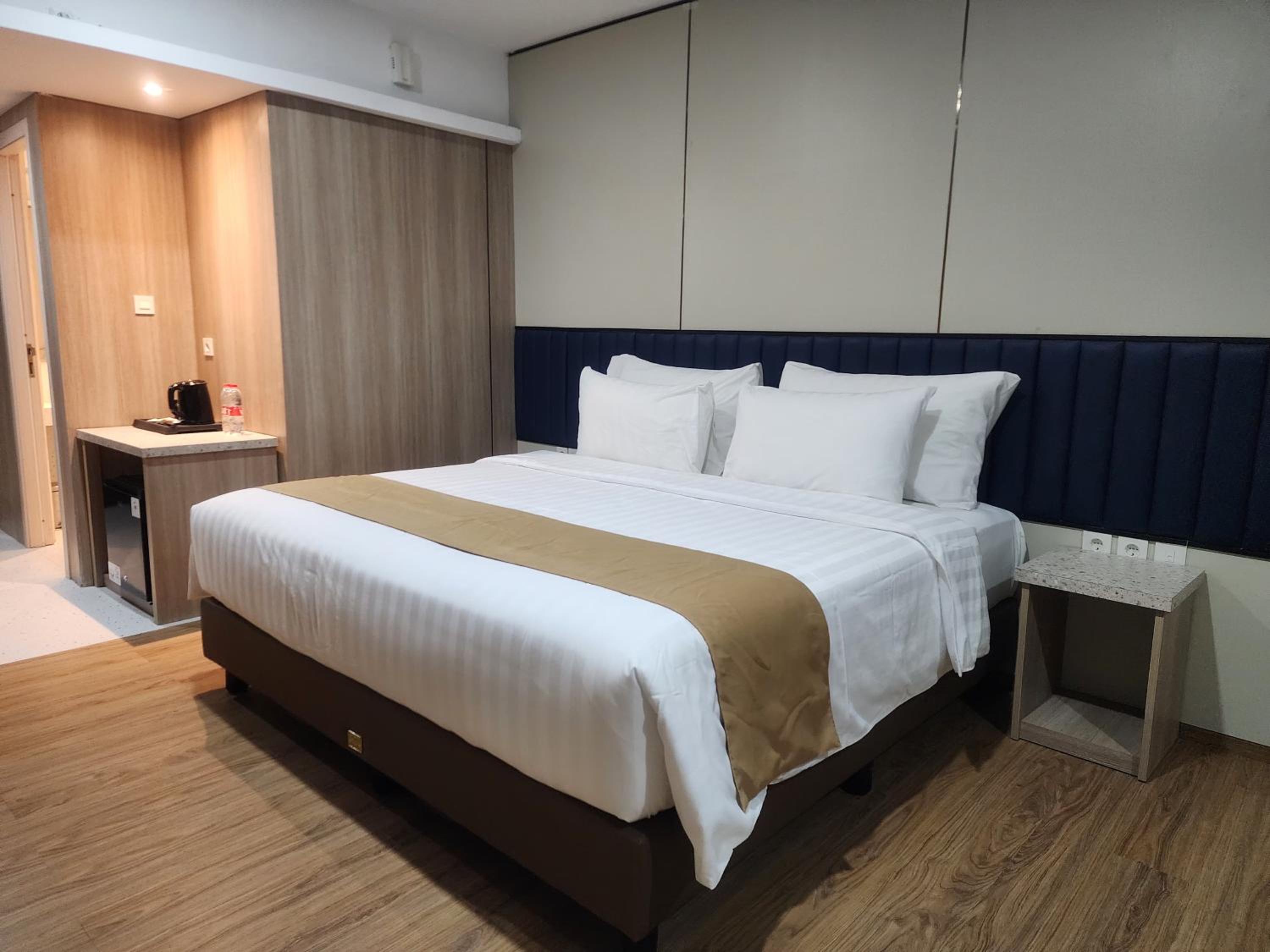 King Room with Pool View photo 1