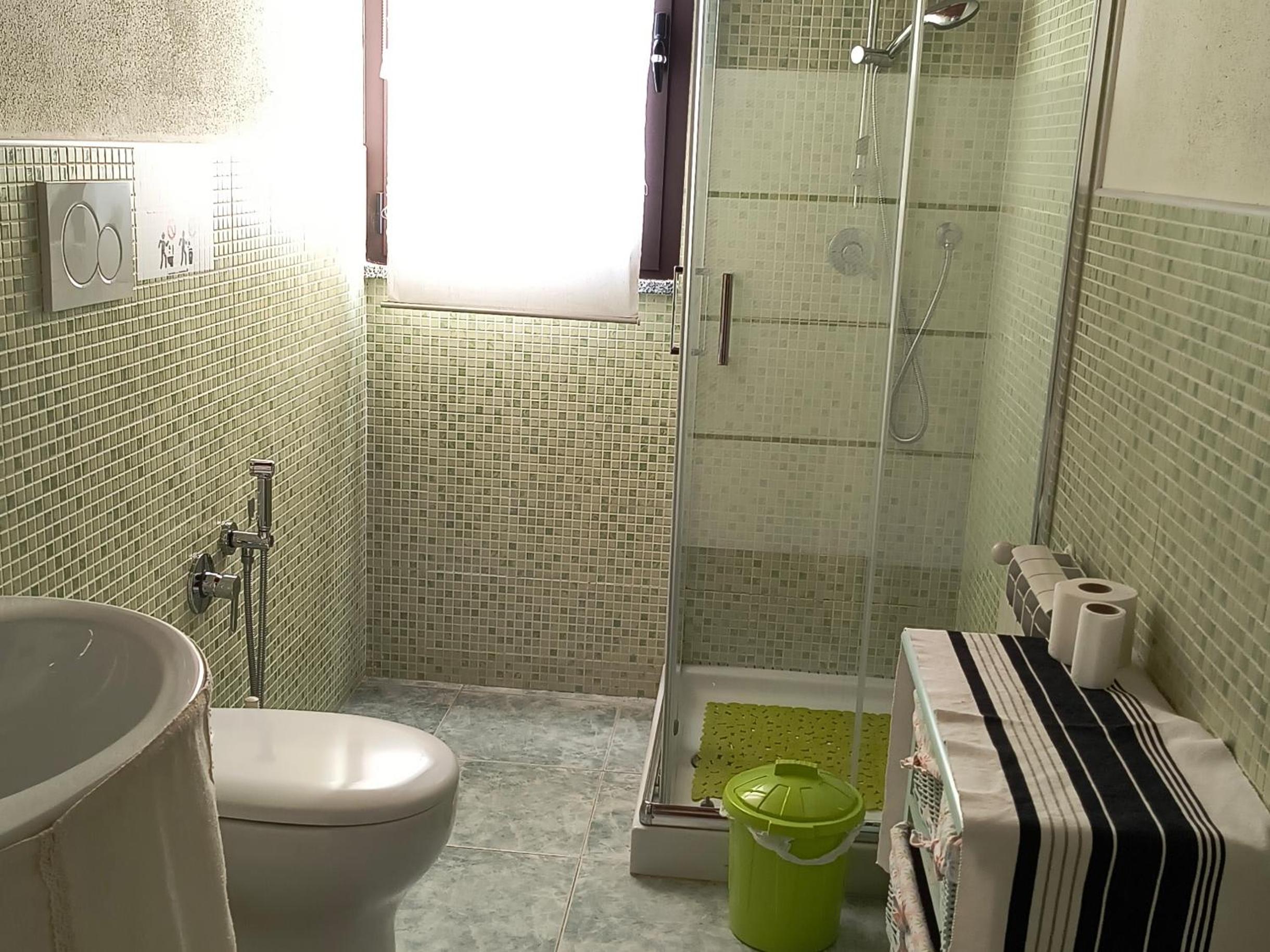 Double Room with Private Bathroom photo 3