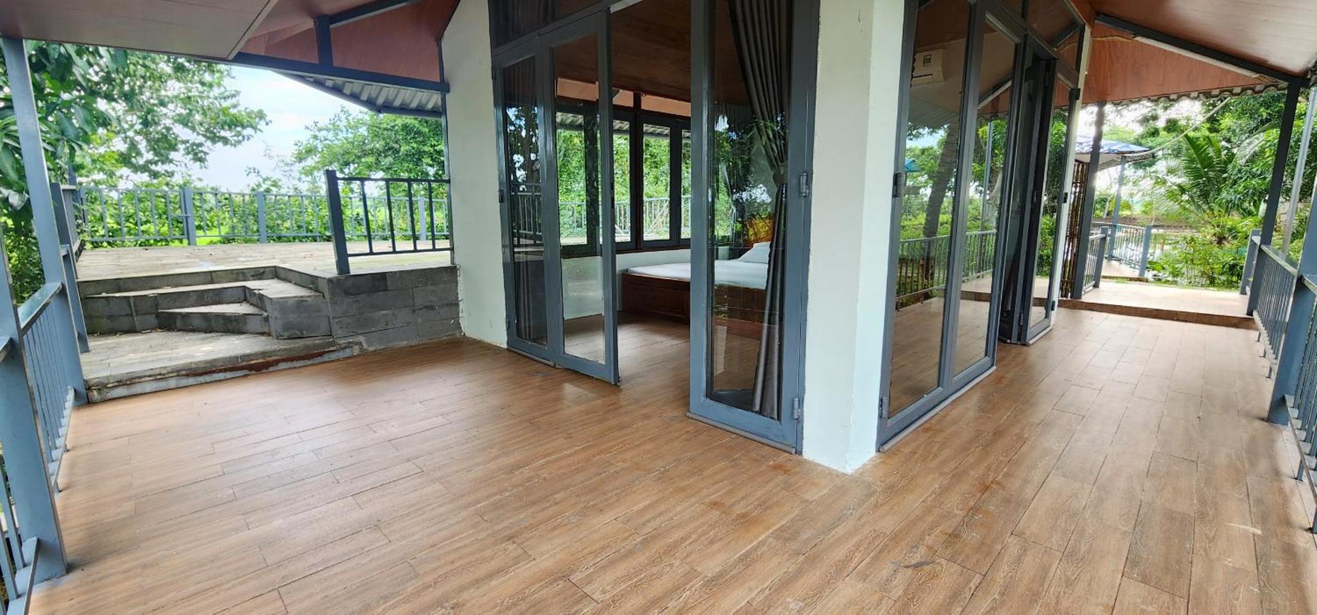 Bungalow - Water Front  photo 2