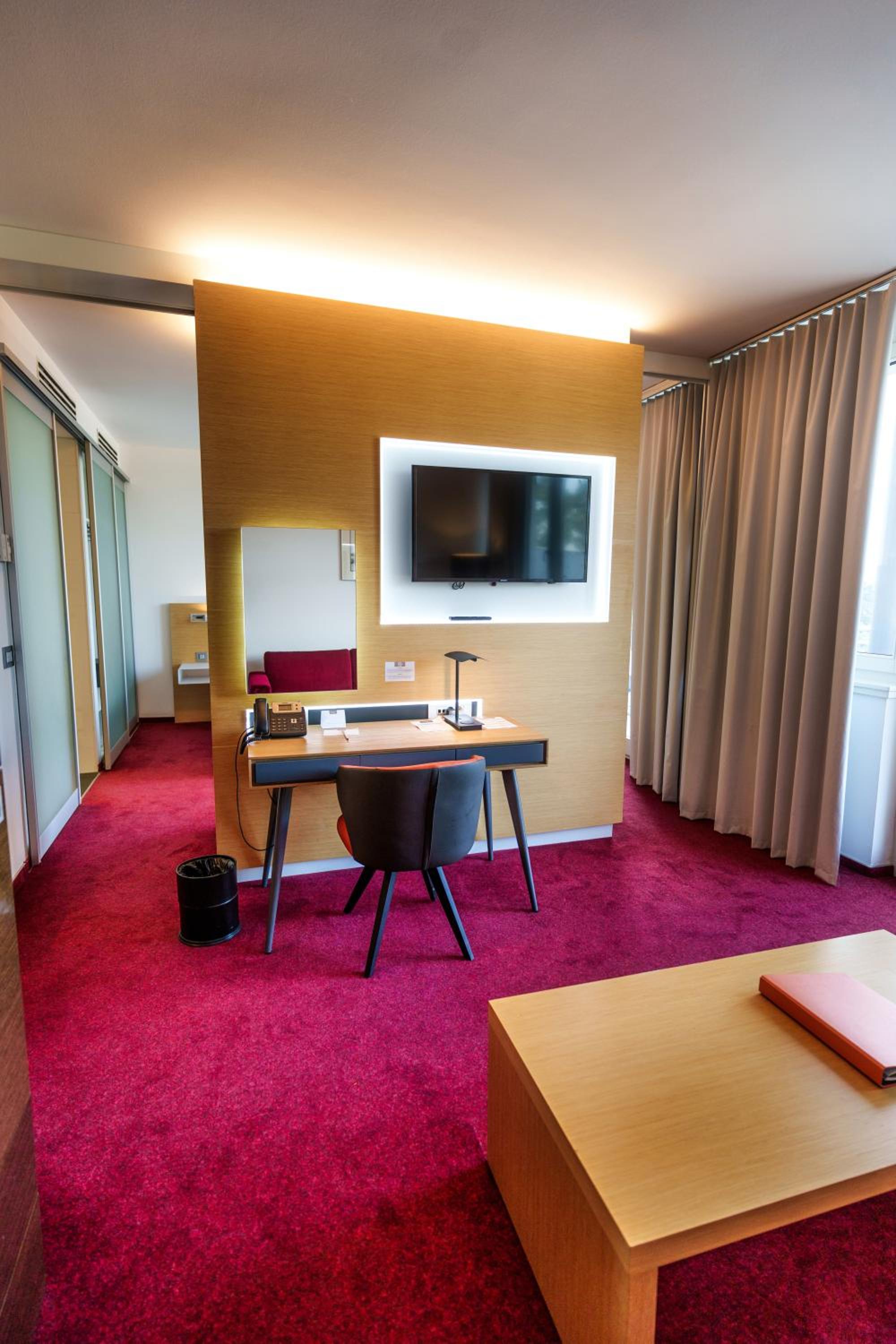 Junior Suite - Photo 1