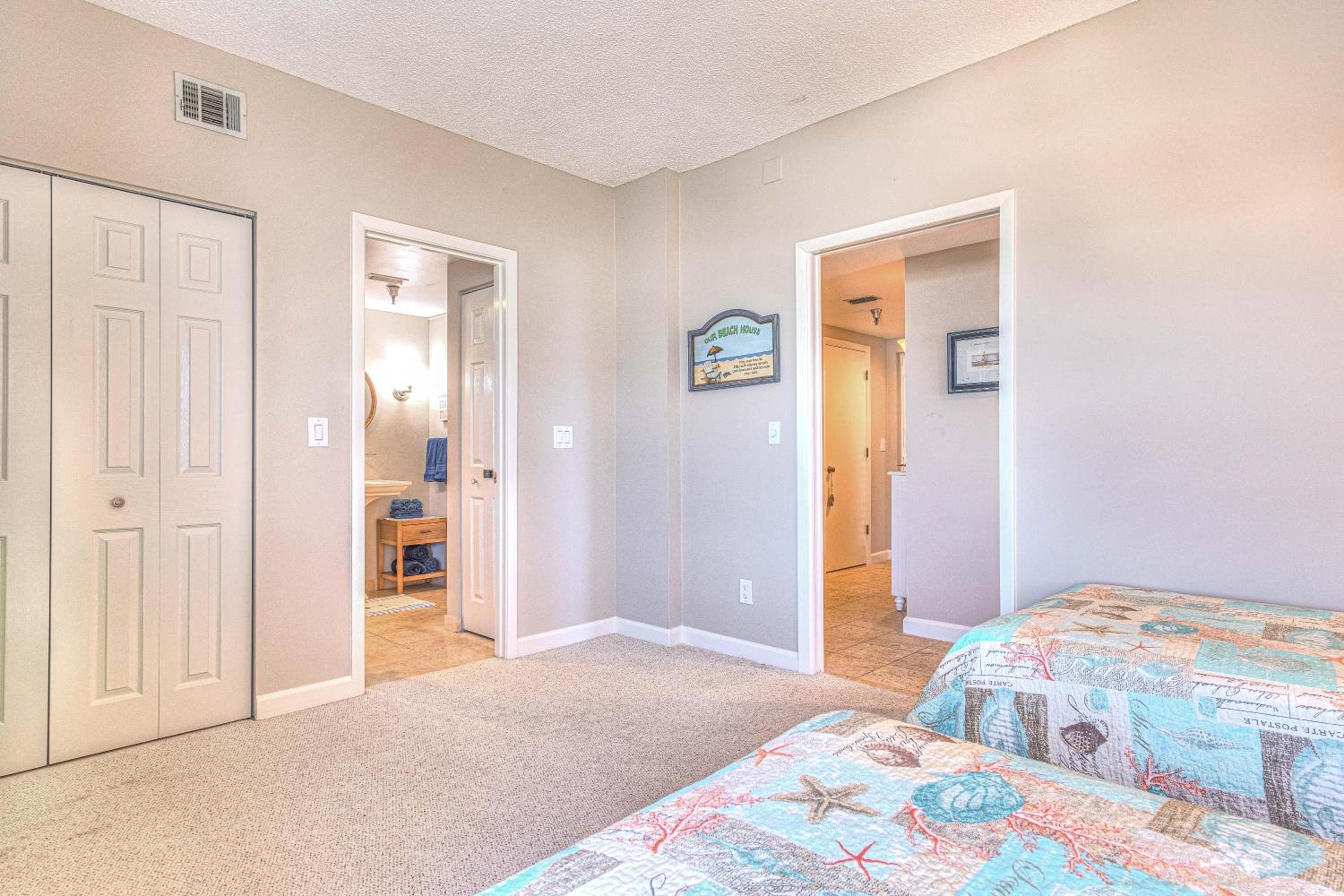 Two-Bedroom Apartment photo 2