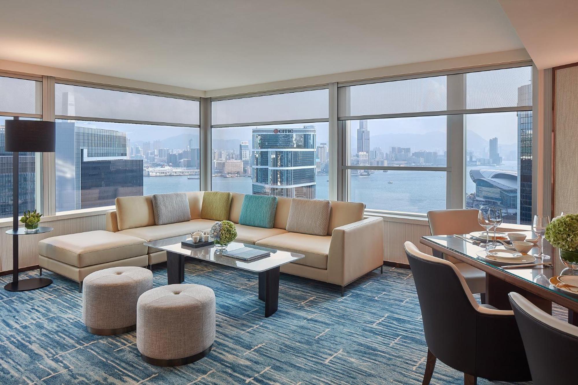 Hong Kong Suite with Two Double Beds and Executive Lounge Access