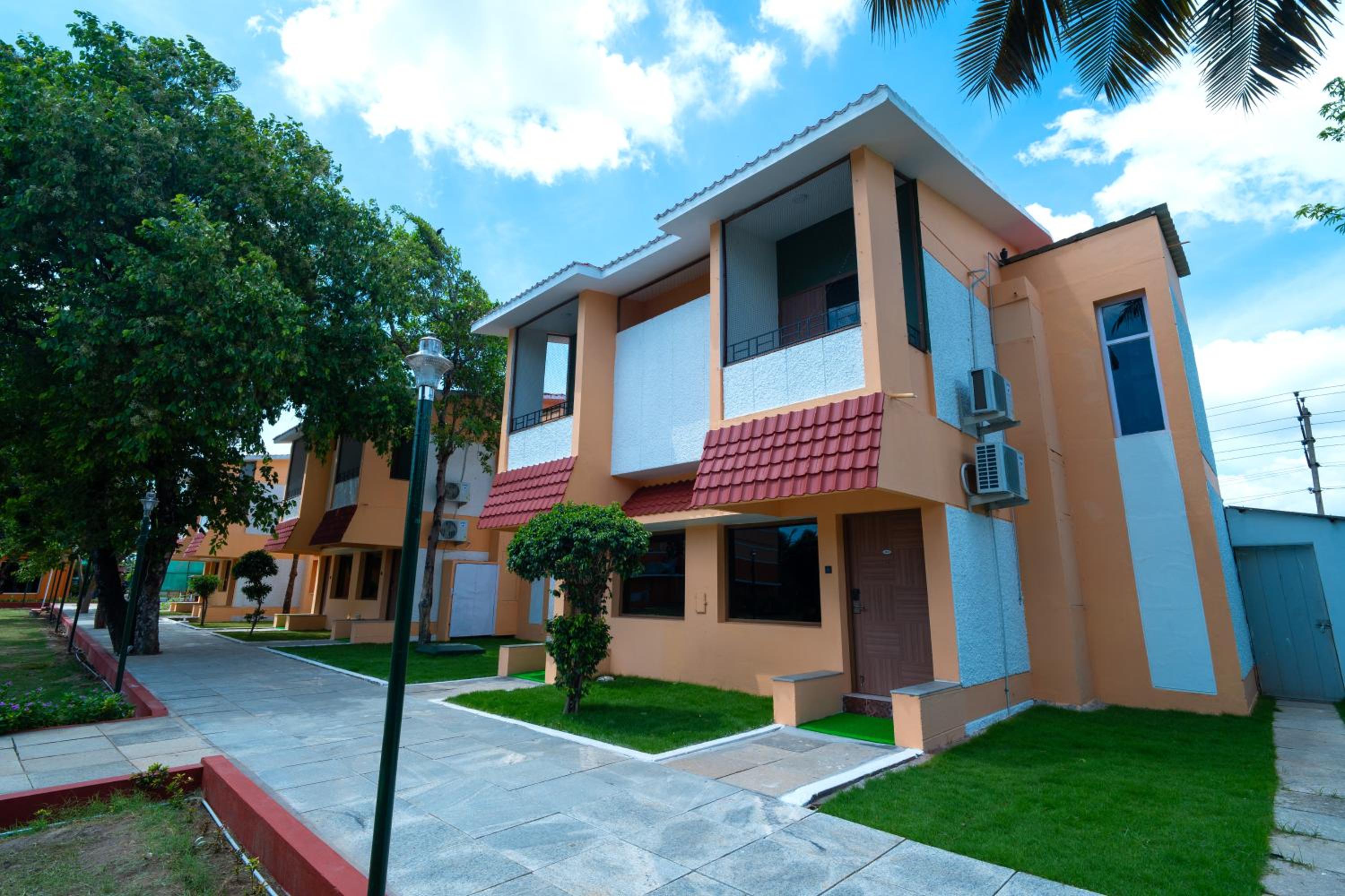 Three-Bedroom Villa photo 2