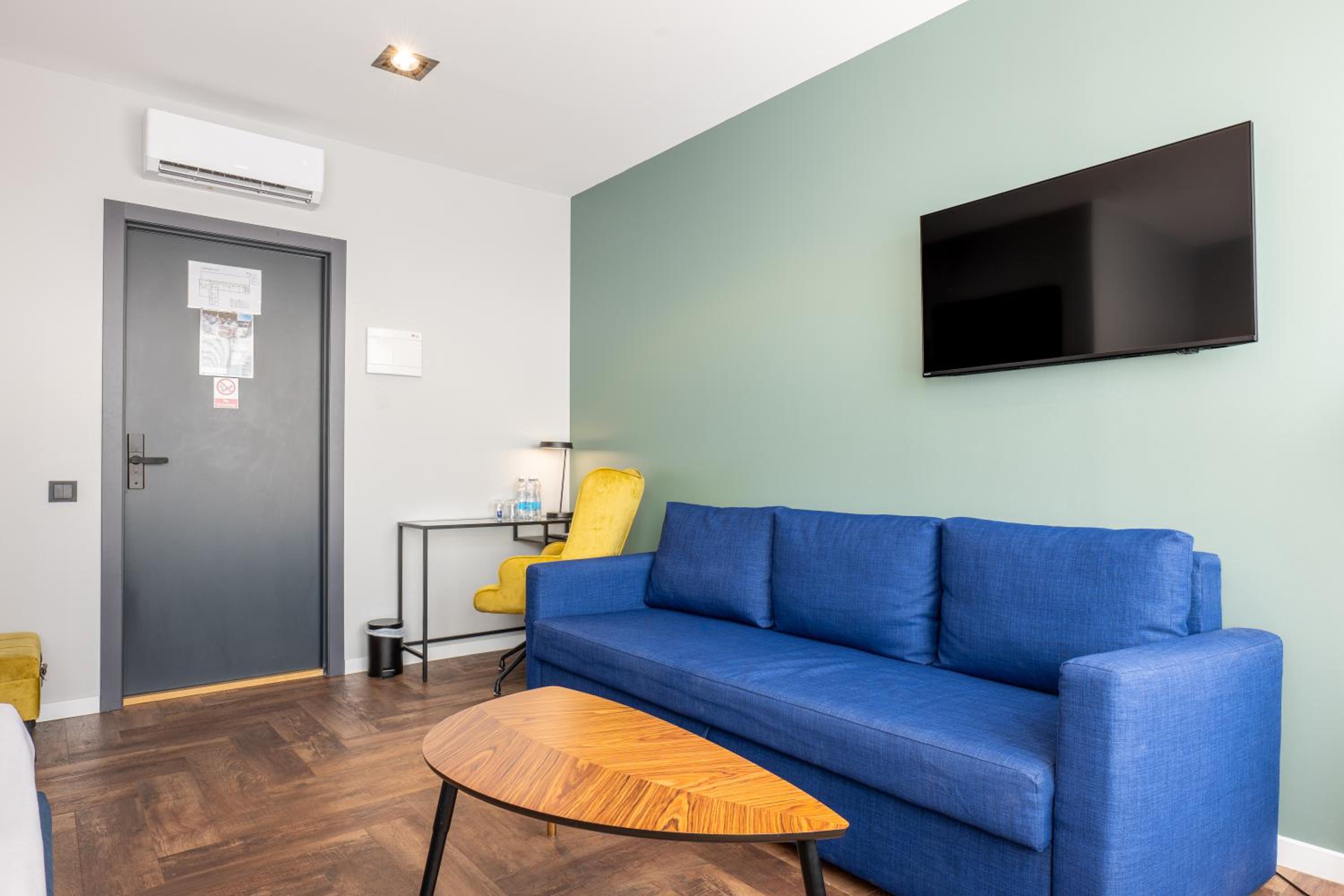 Triple Room - Photo 37