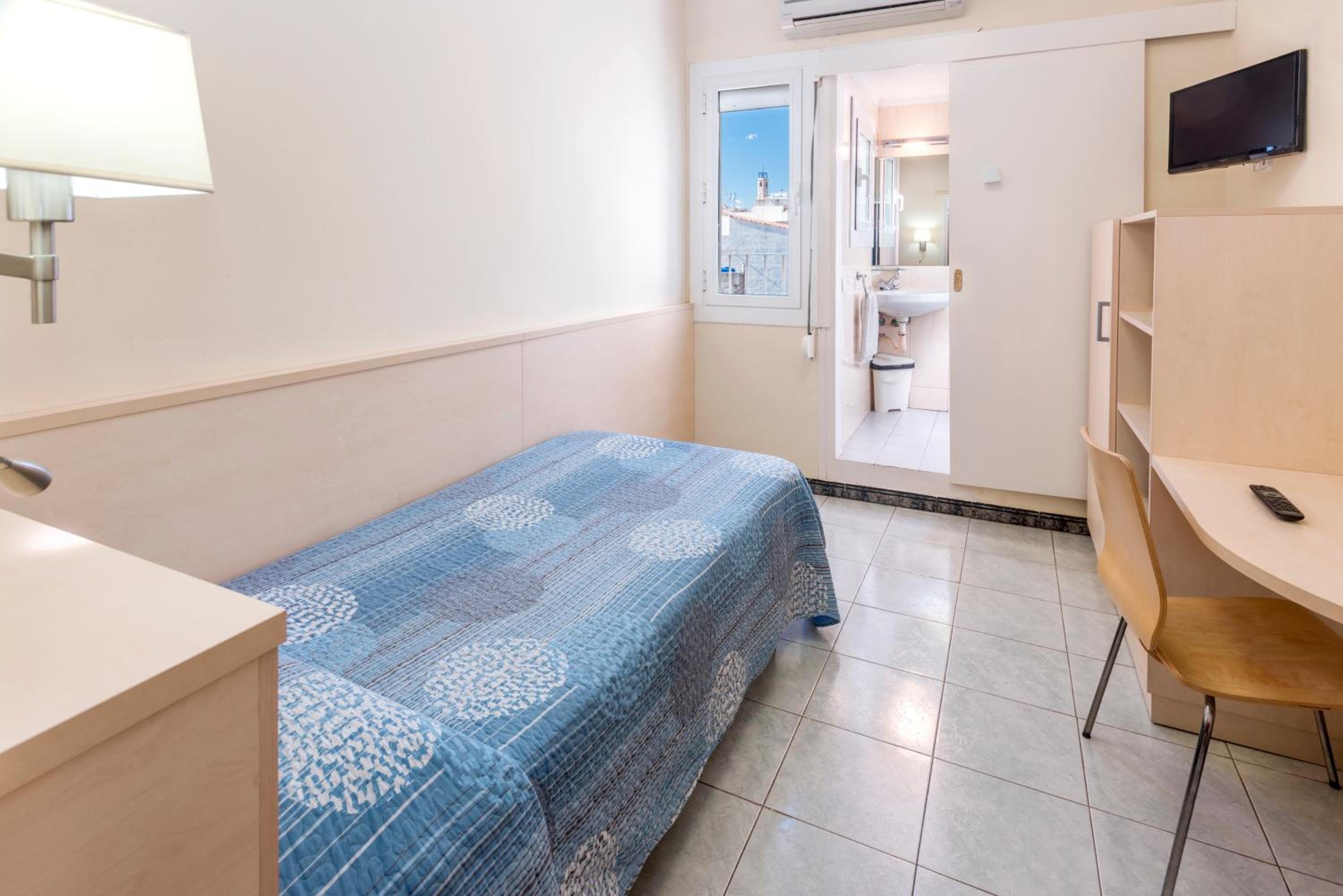 Habitación individual con baño privado
