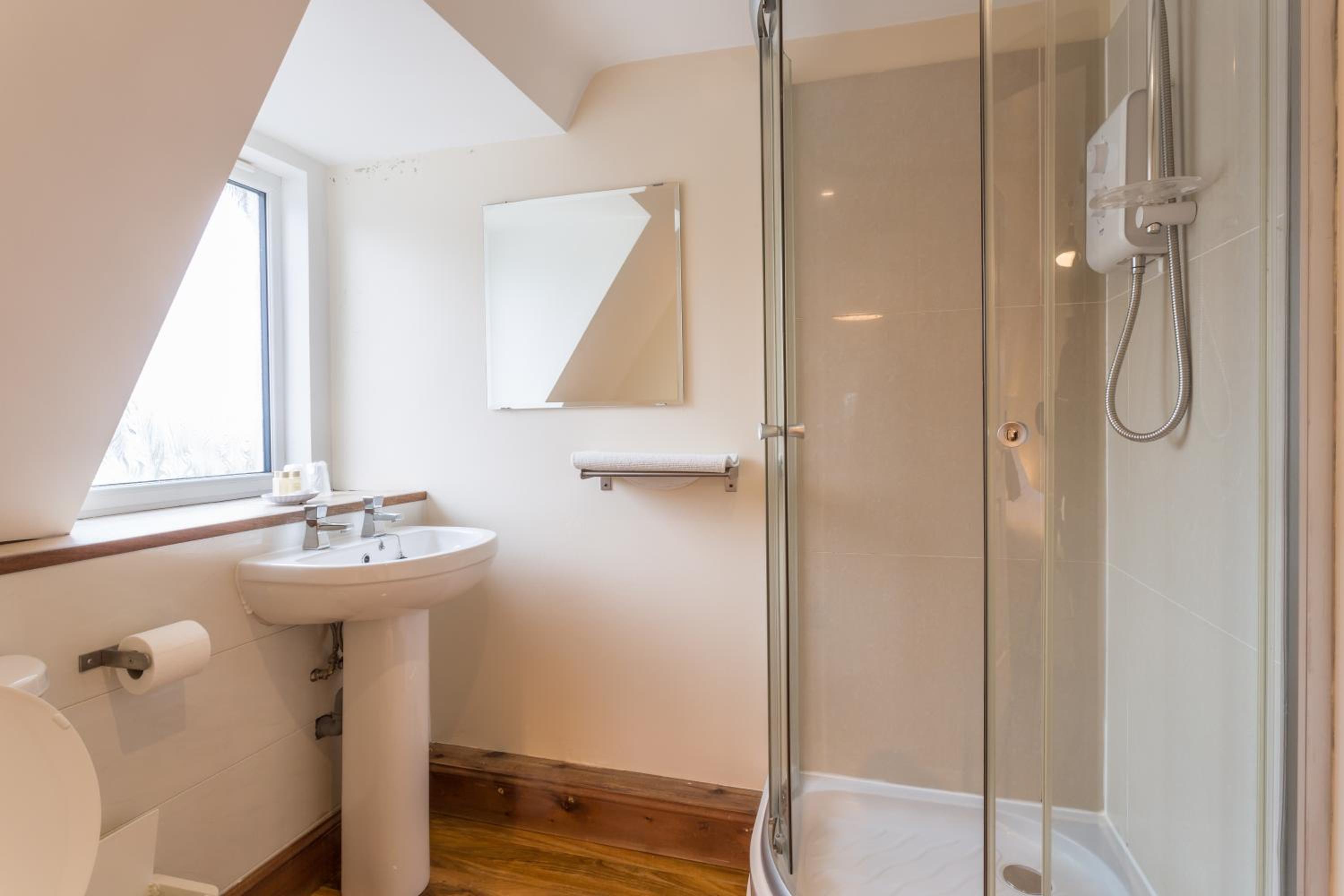 Classic Double Room with Shower photo 2