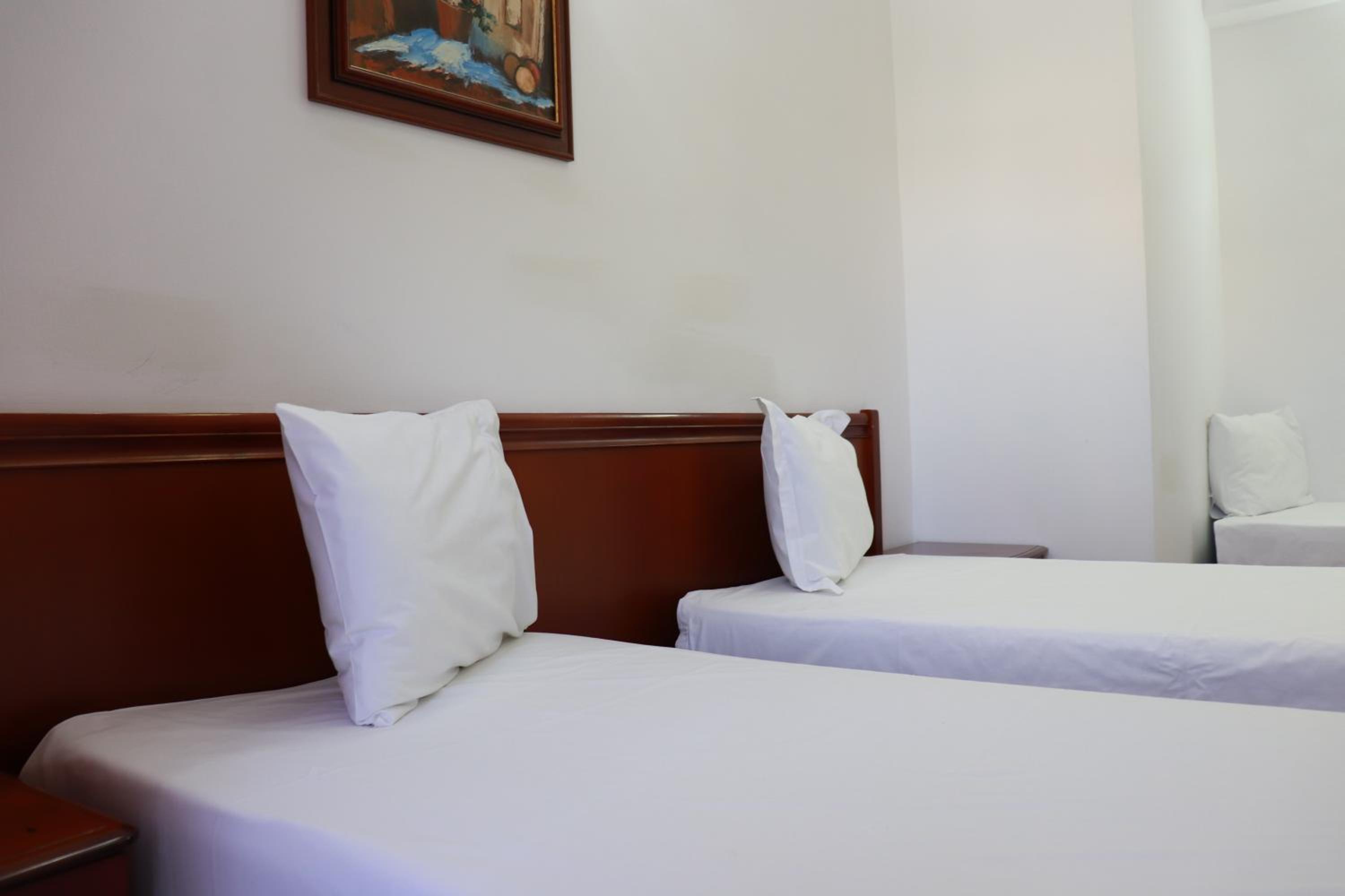 Standard Twin Room photo 3