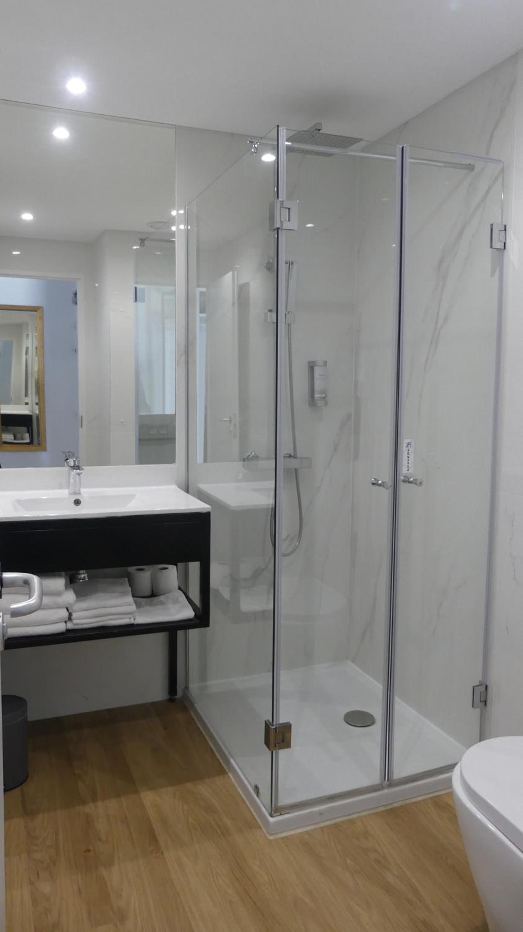 Double Room with Garden View - Photo 2