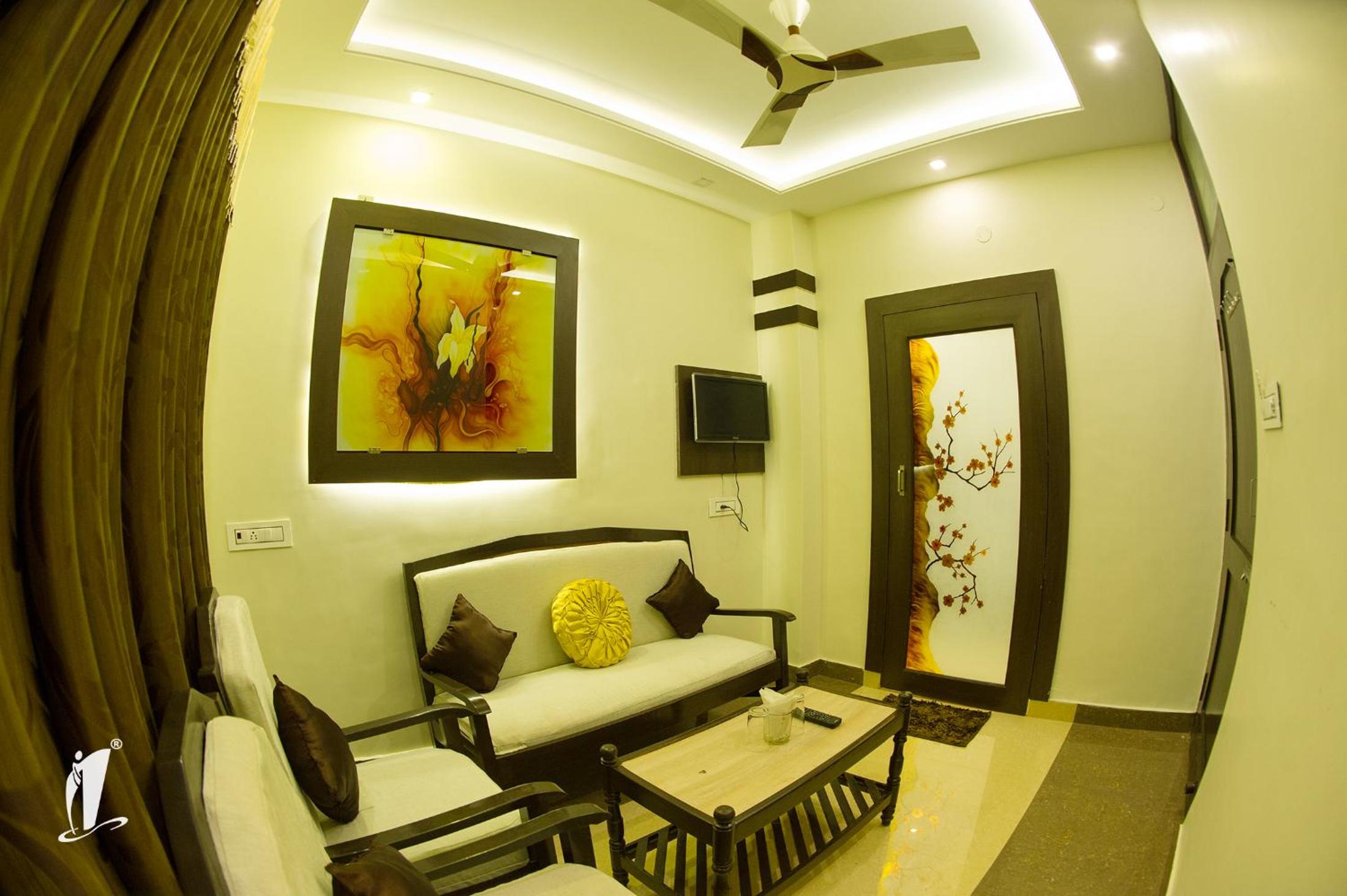 Superior Suite - Photo 5