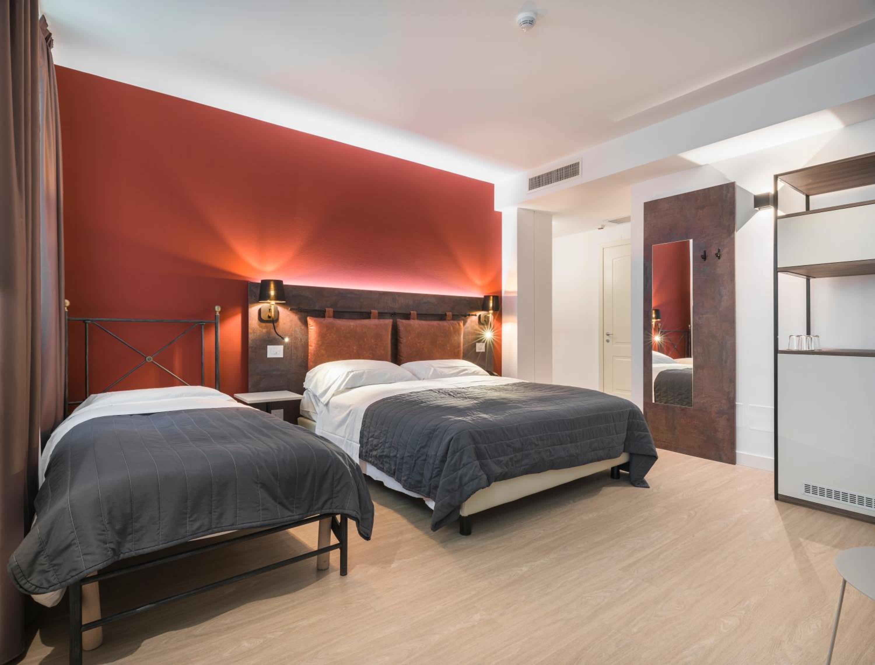Standard Triple Room - Photo 1