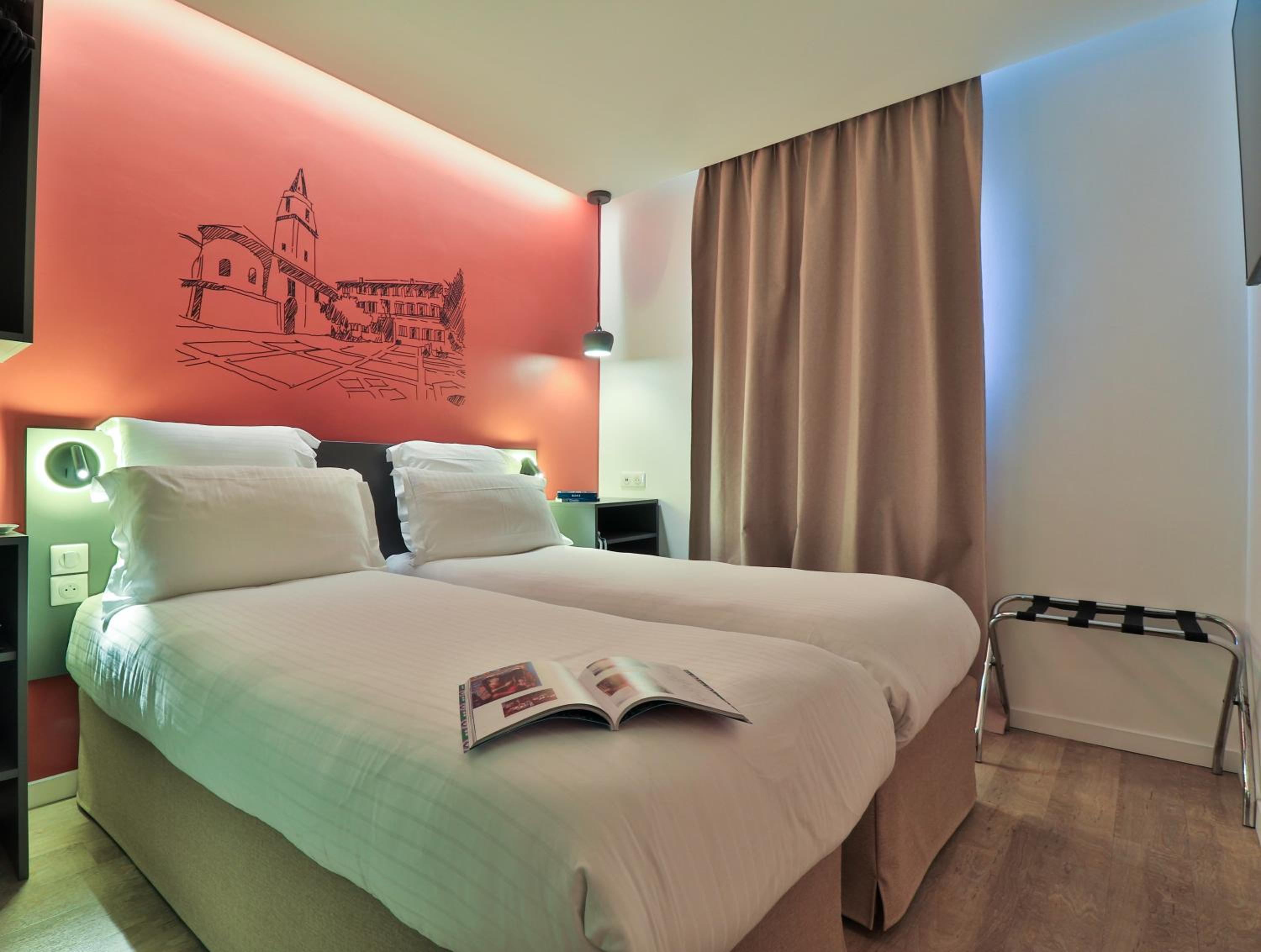 Comfort Twin Room - Photo 2