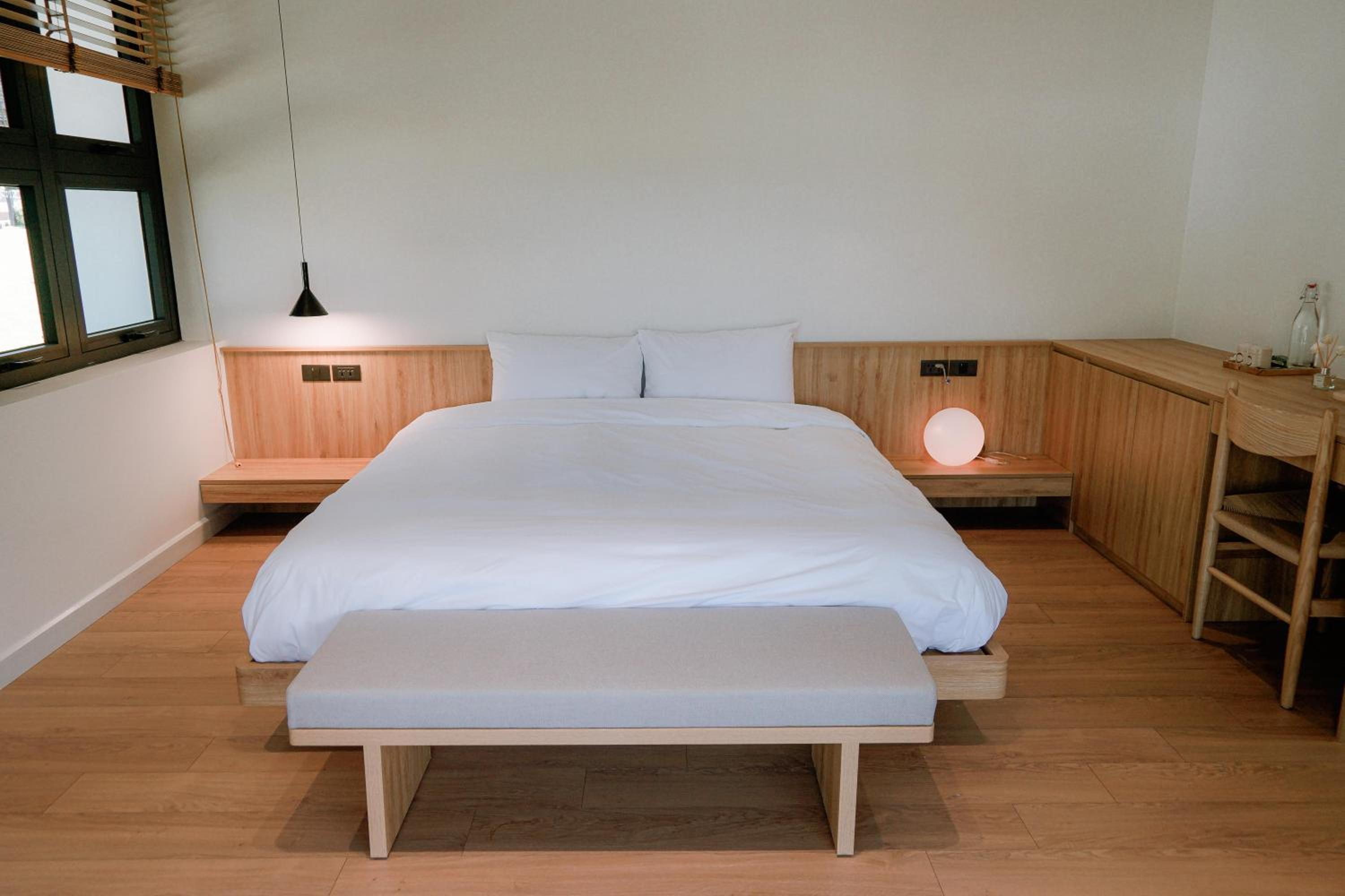 Deluxe Double Room with Balcony photo 2