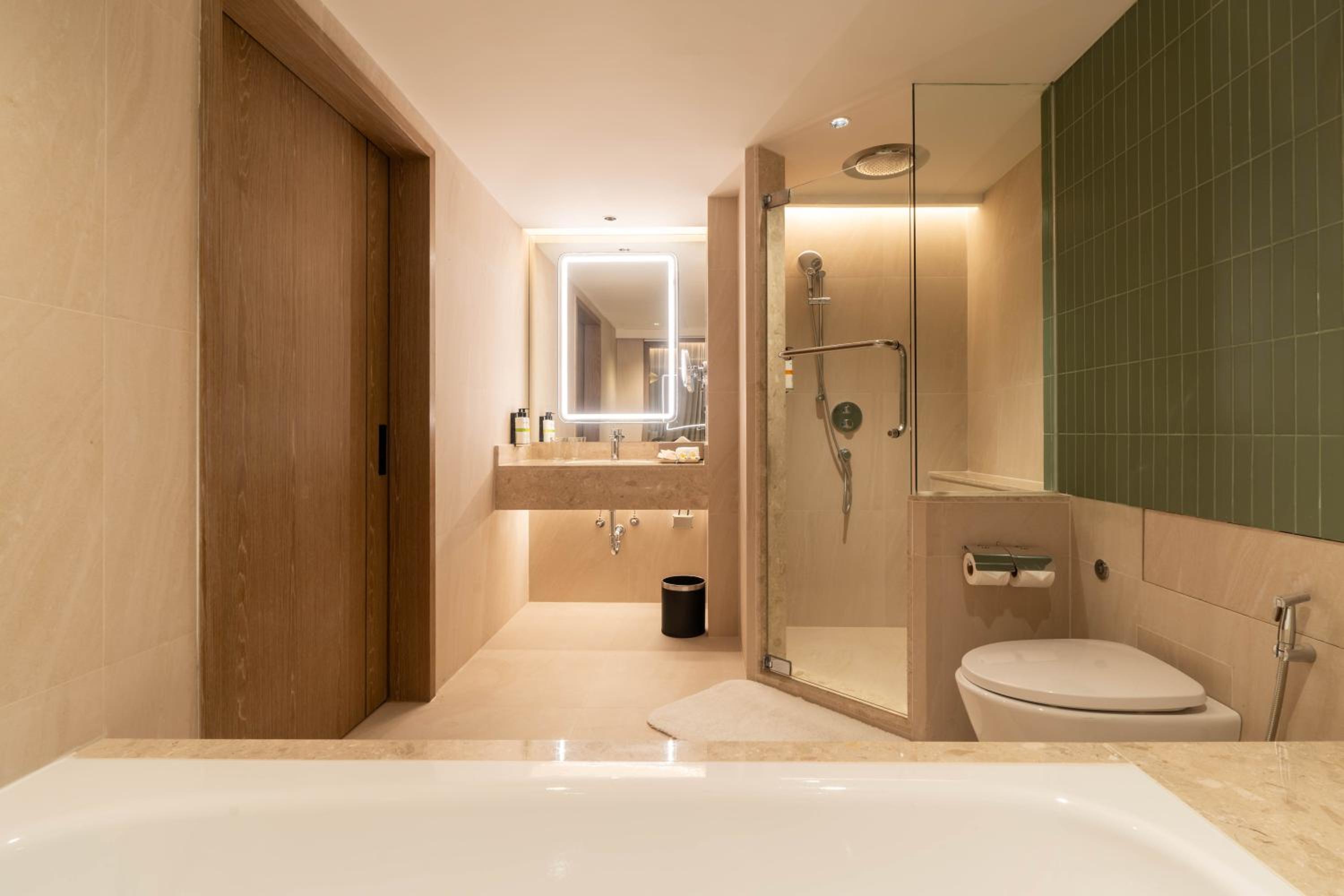 Deluxe Twin Room with Garden View - Photo 11