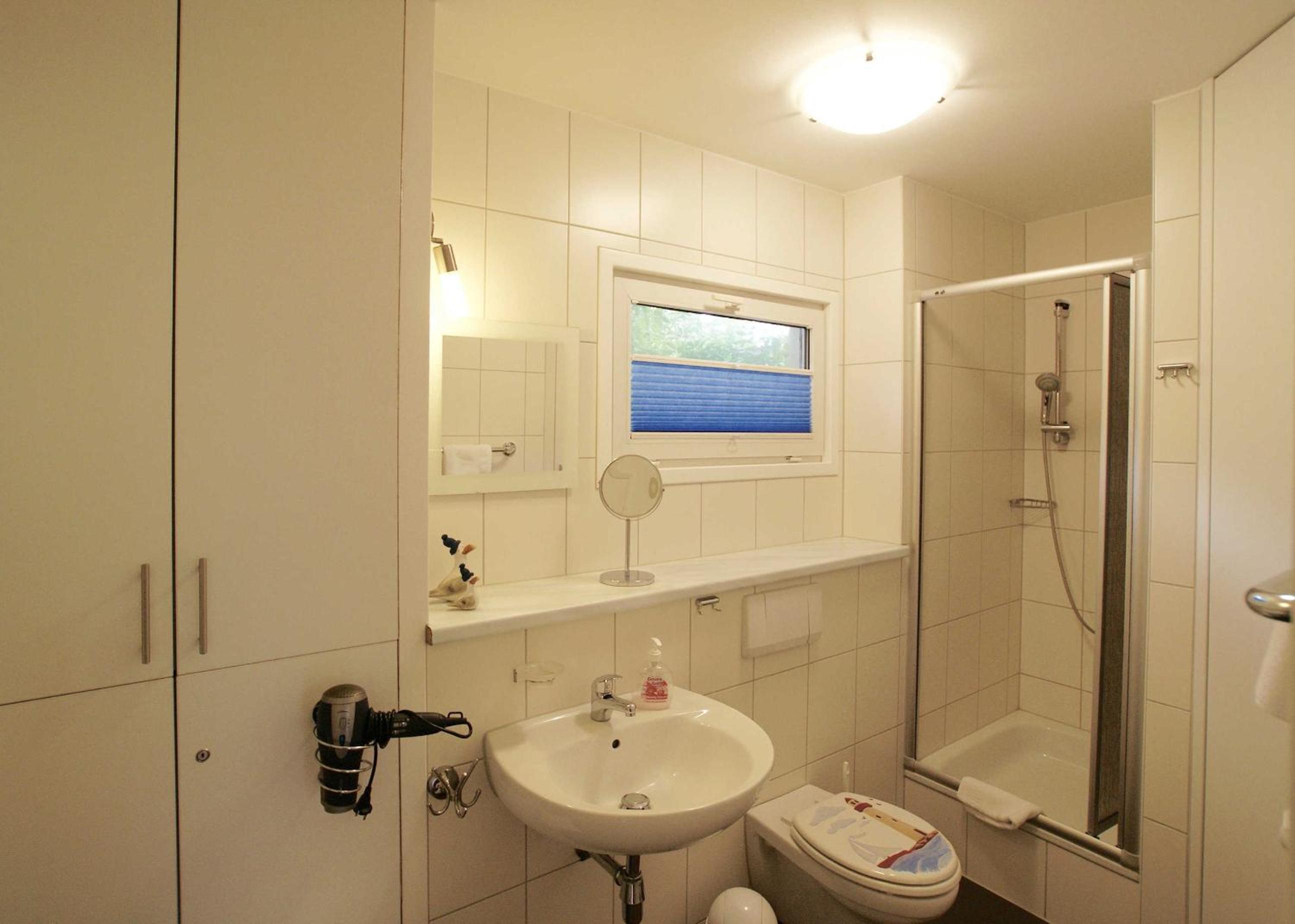 Two-Bedroom House photo 3