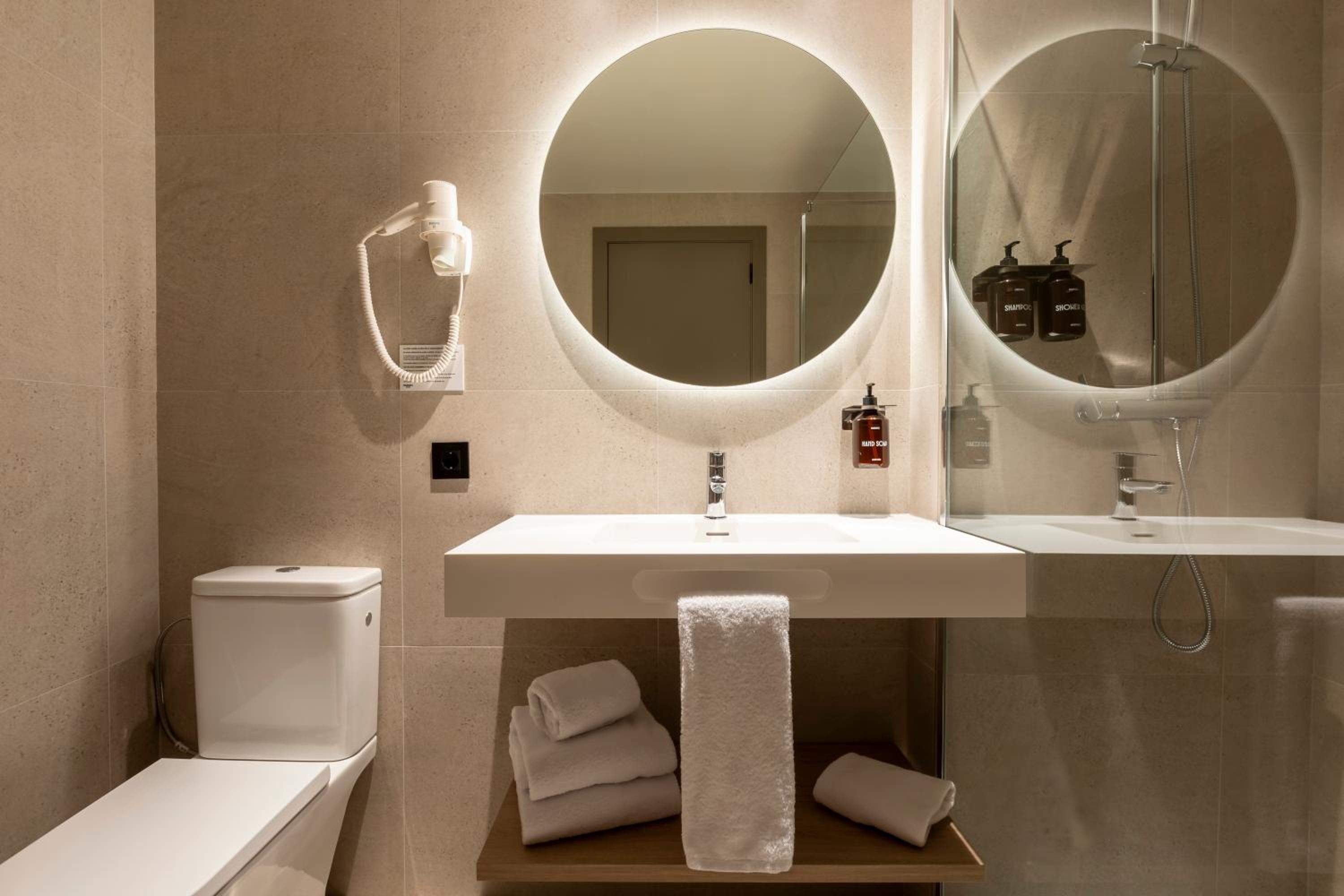 Triple Room - Photo 7