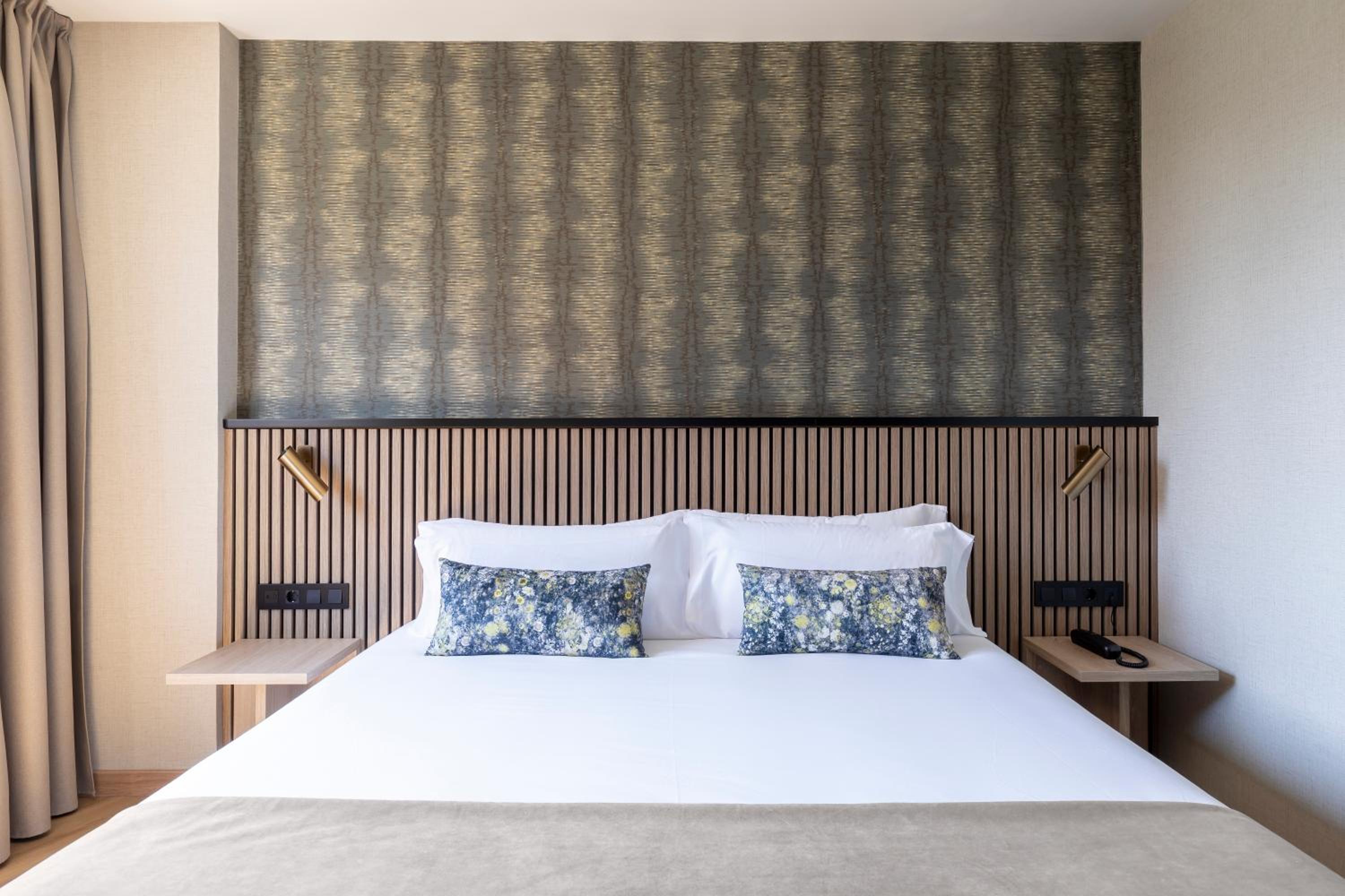 Superior Double Room - Photo 11