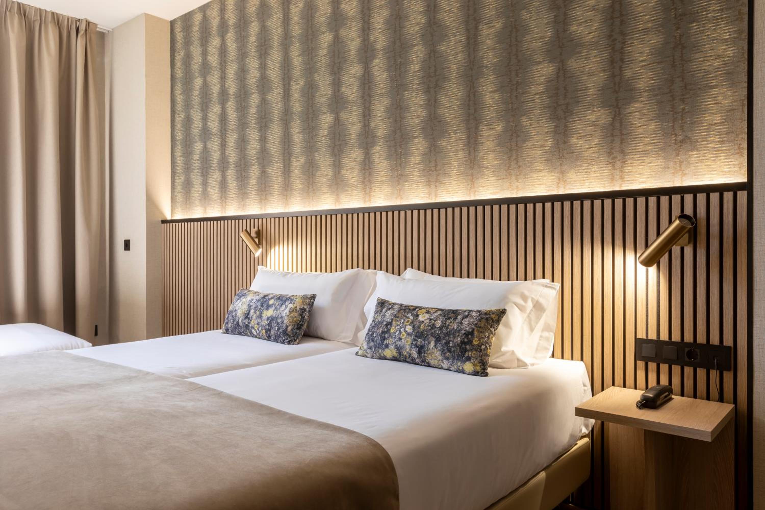 Triple Room - Photo 12