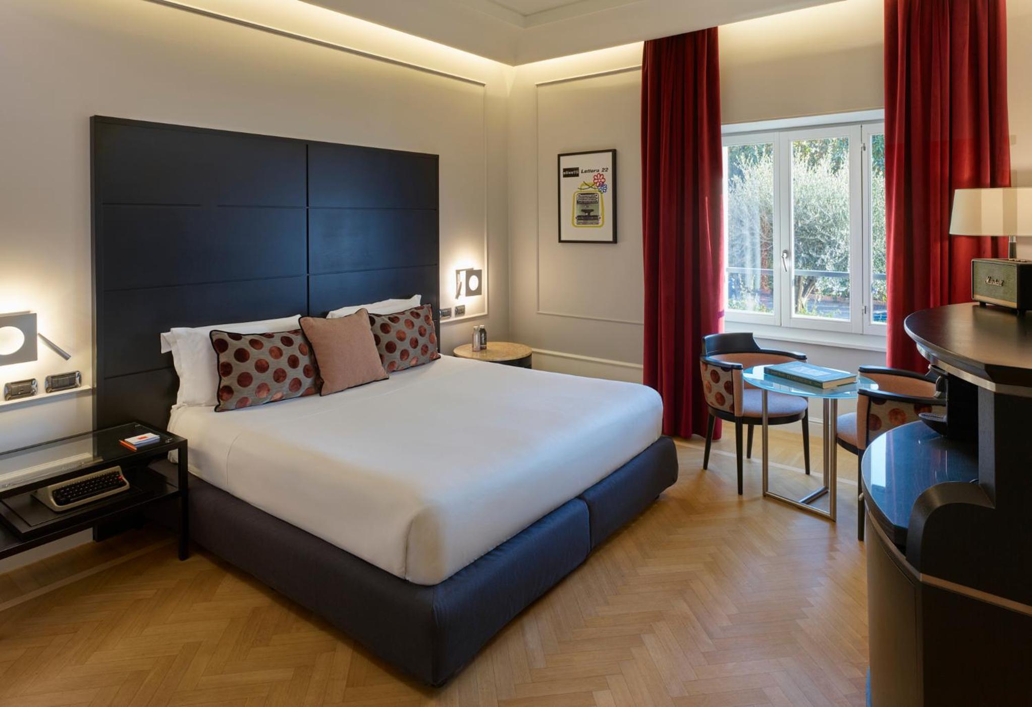 Executive Double or Twin Room with City View photo 3