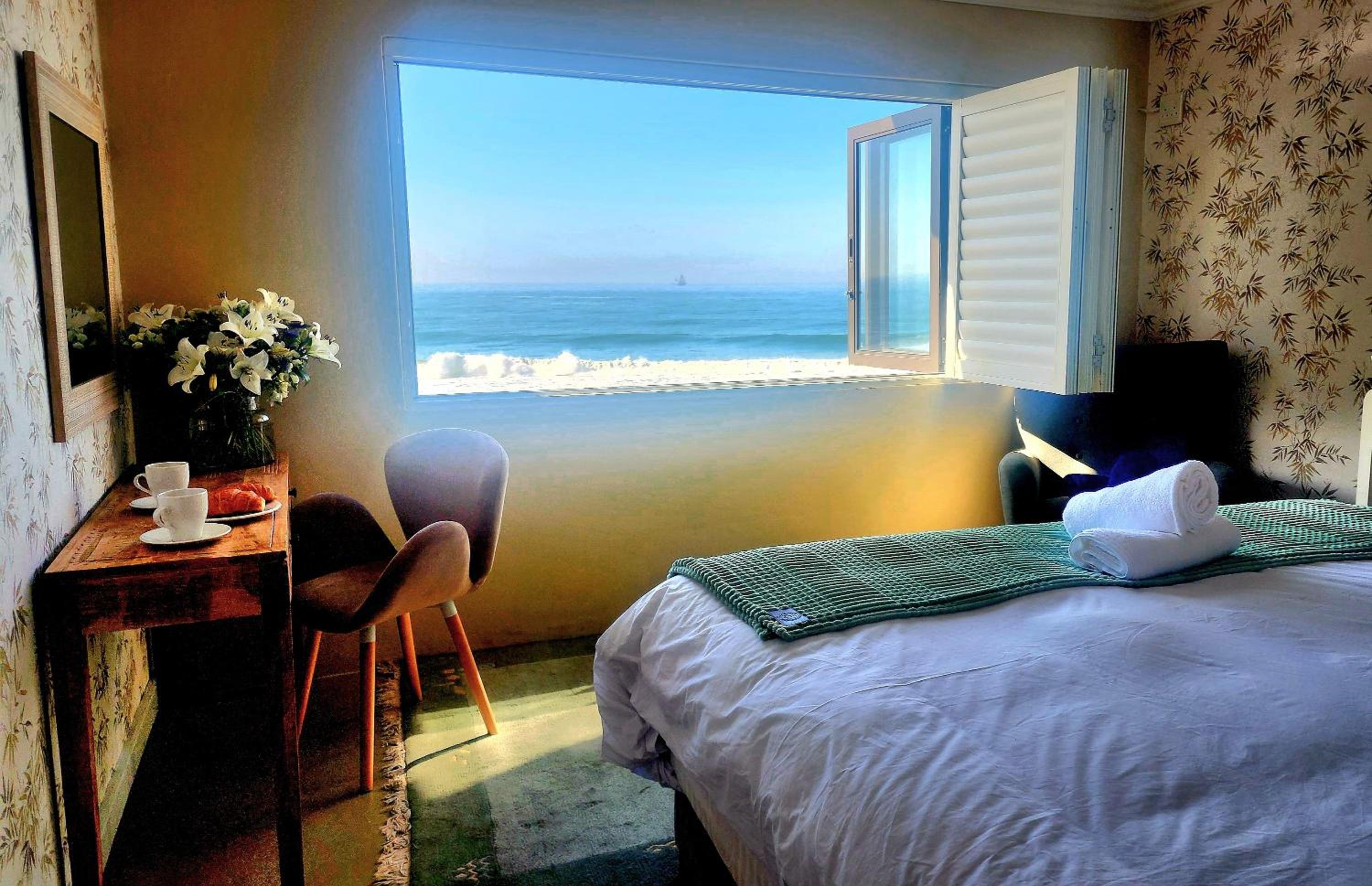 Two-Bedroom Apartment - Oceanfront  photo 2