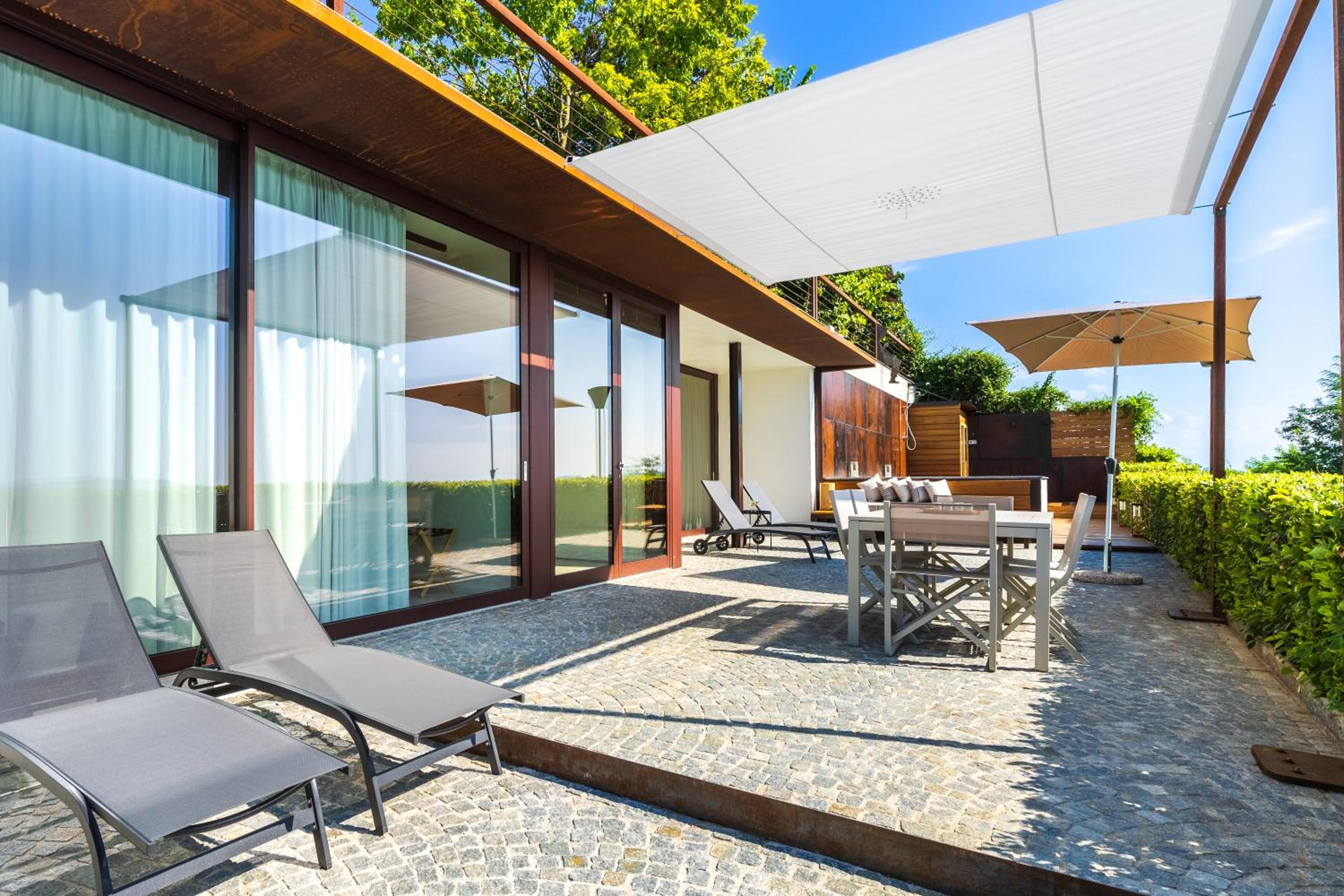 Two-Bedroom Villa photo 2