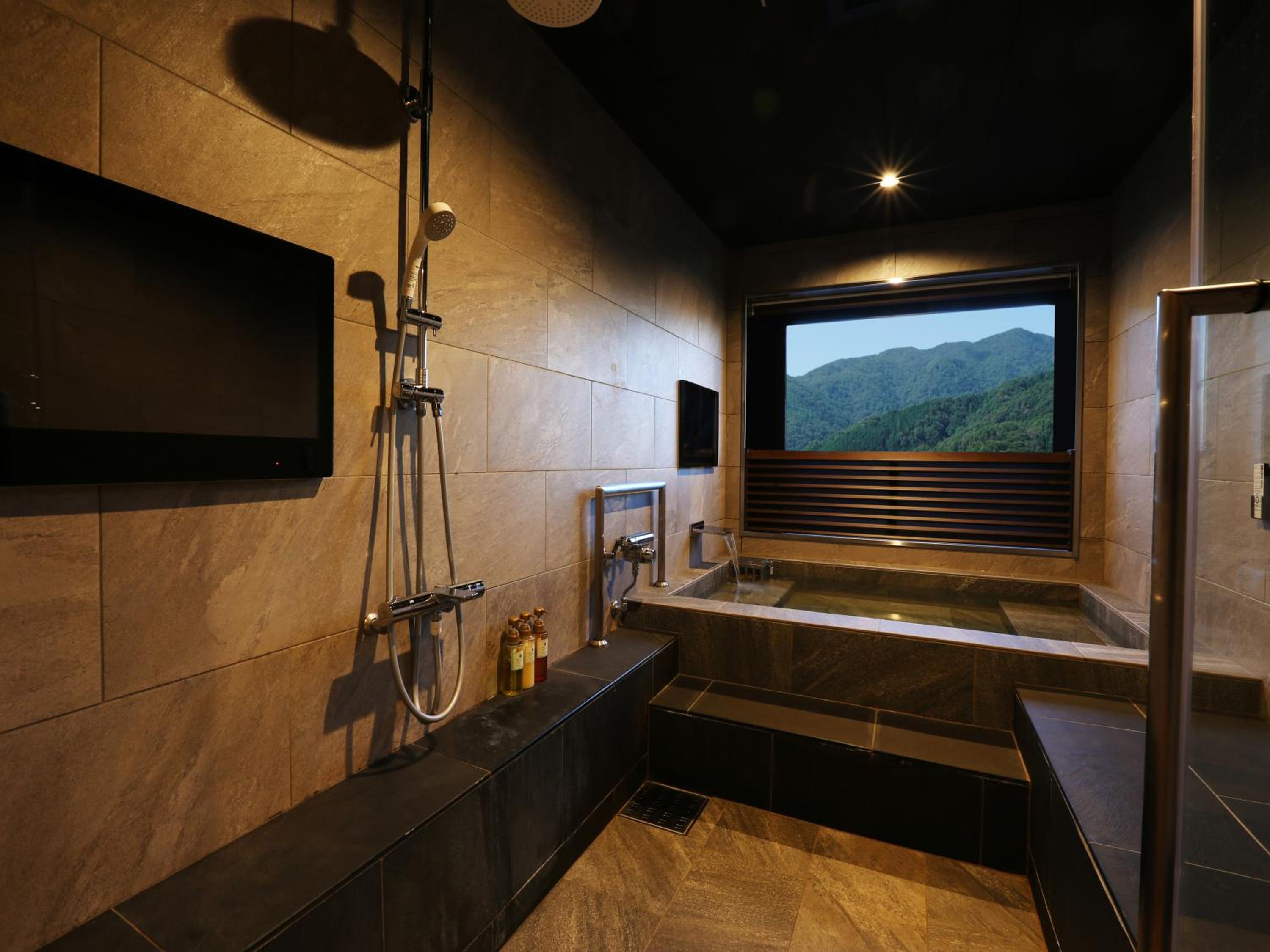 Suite with City View