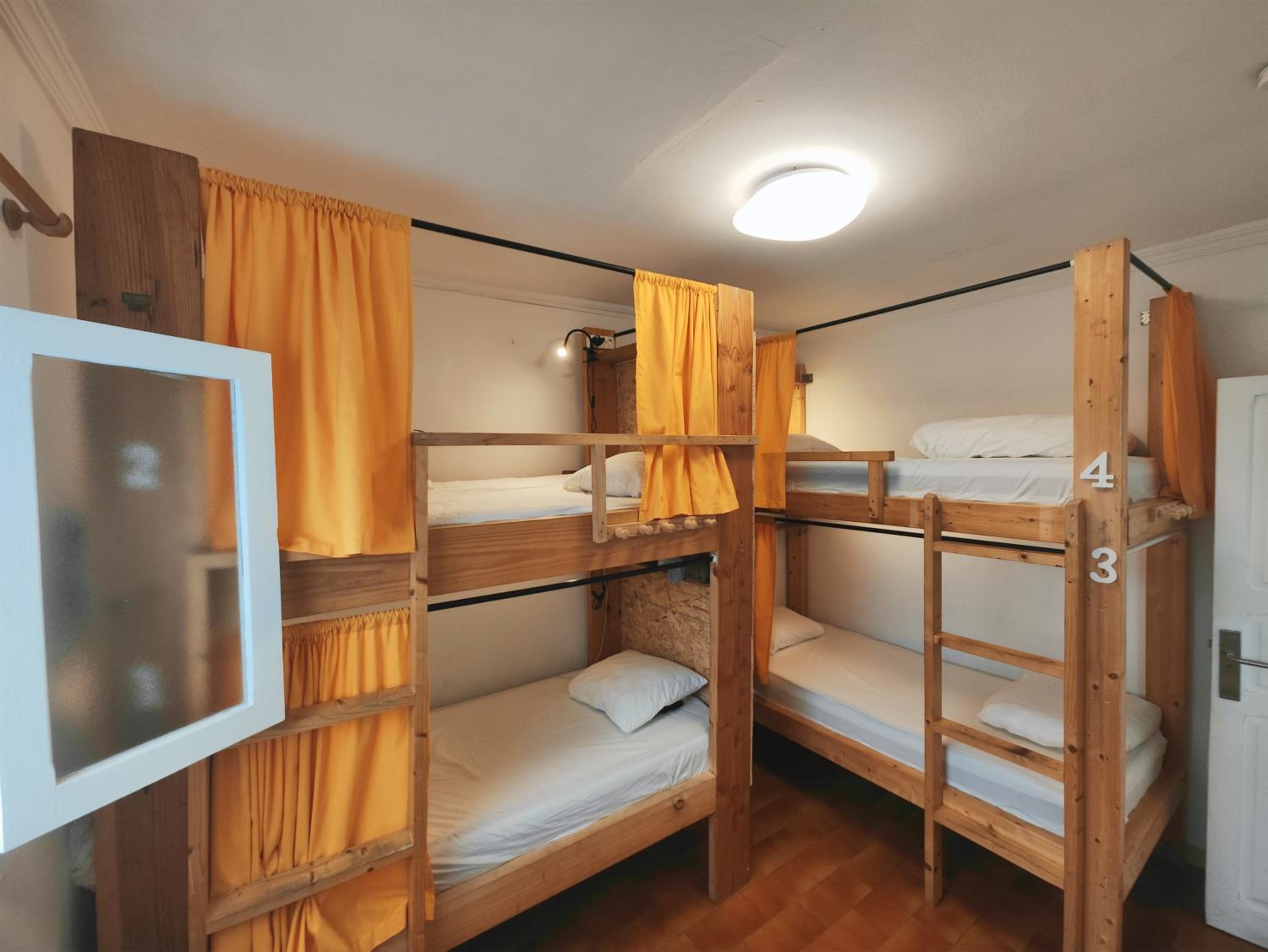 Bed in 4-Bed Female Dormitory Room photo 2