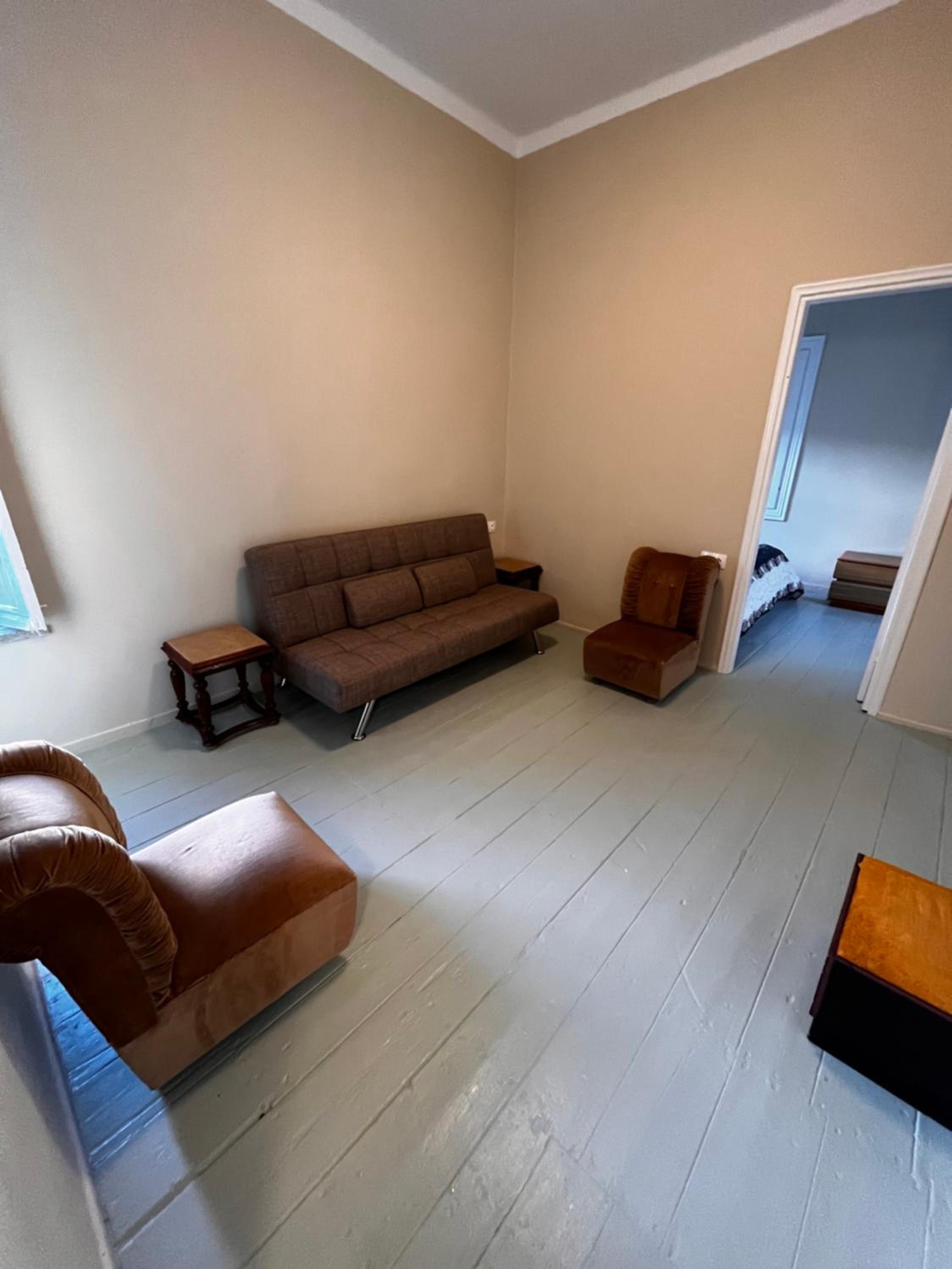 One-Bedroom House photo 1