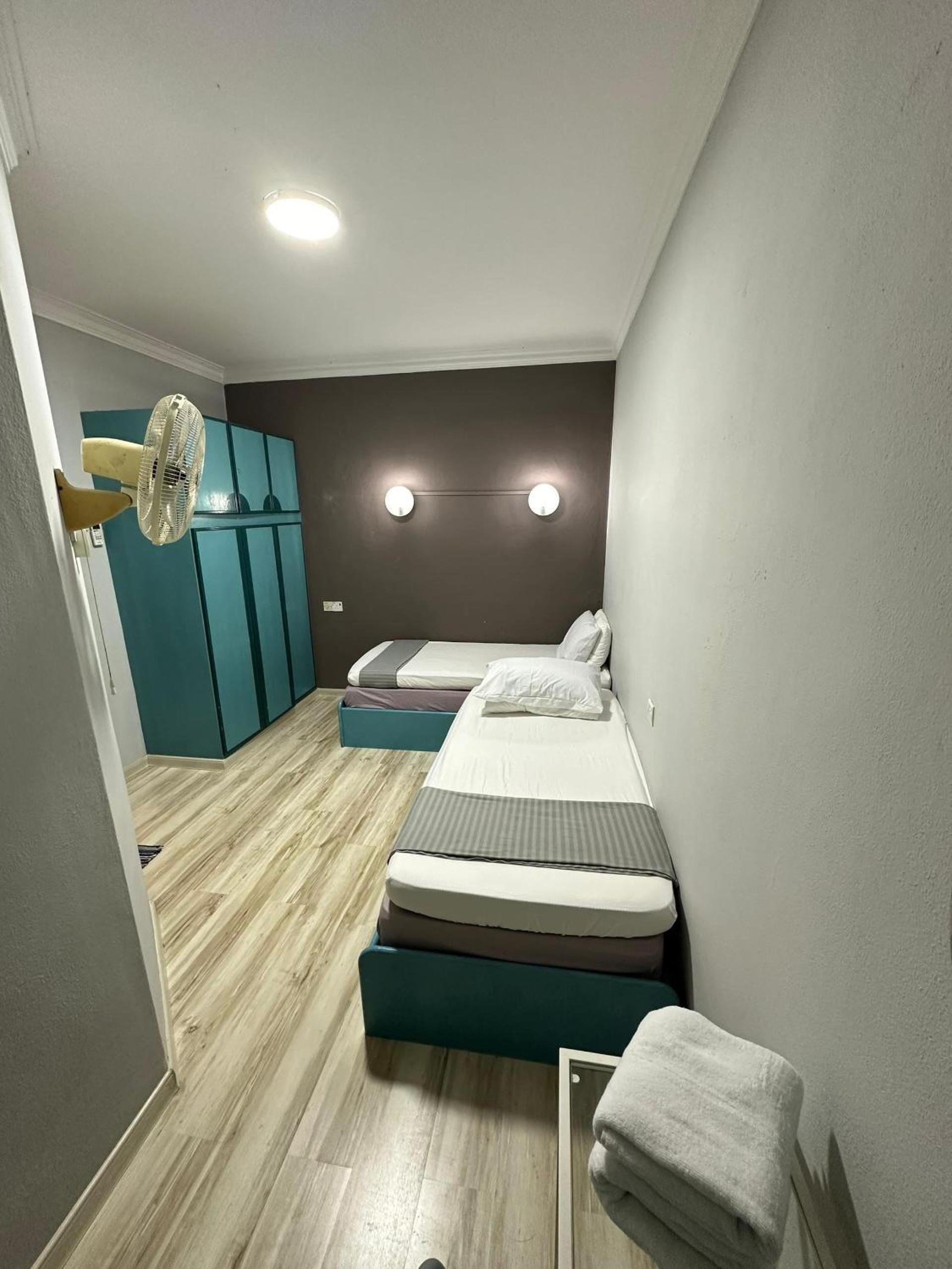 Two-Bedroom Apartment with Balcony photo 2