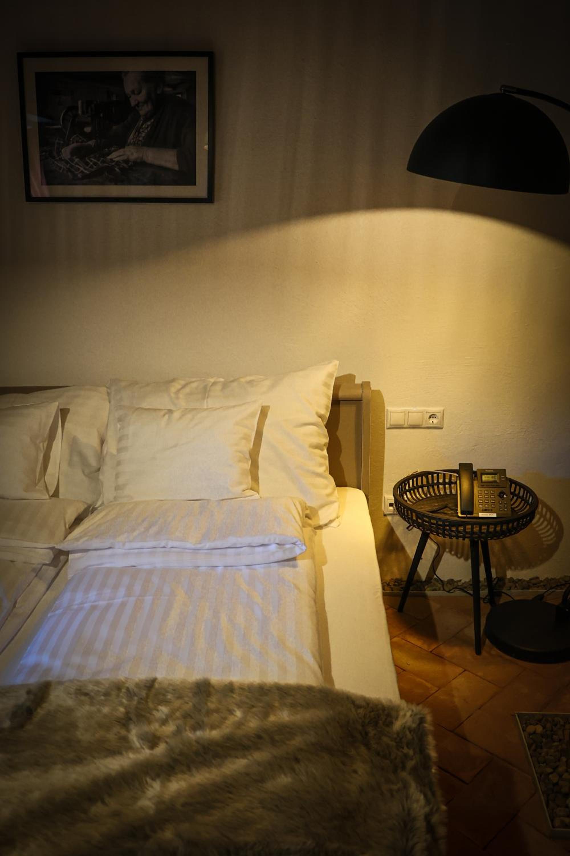 Standard Queen Room photo 1