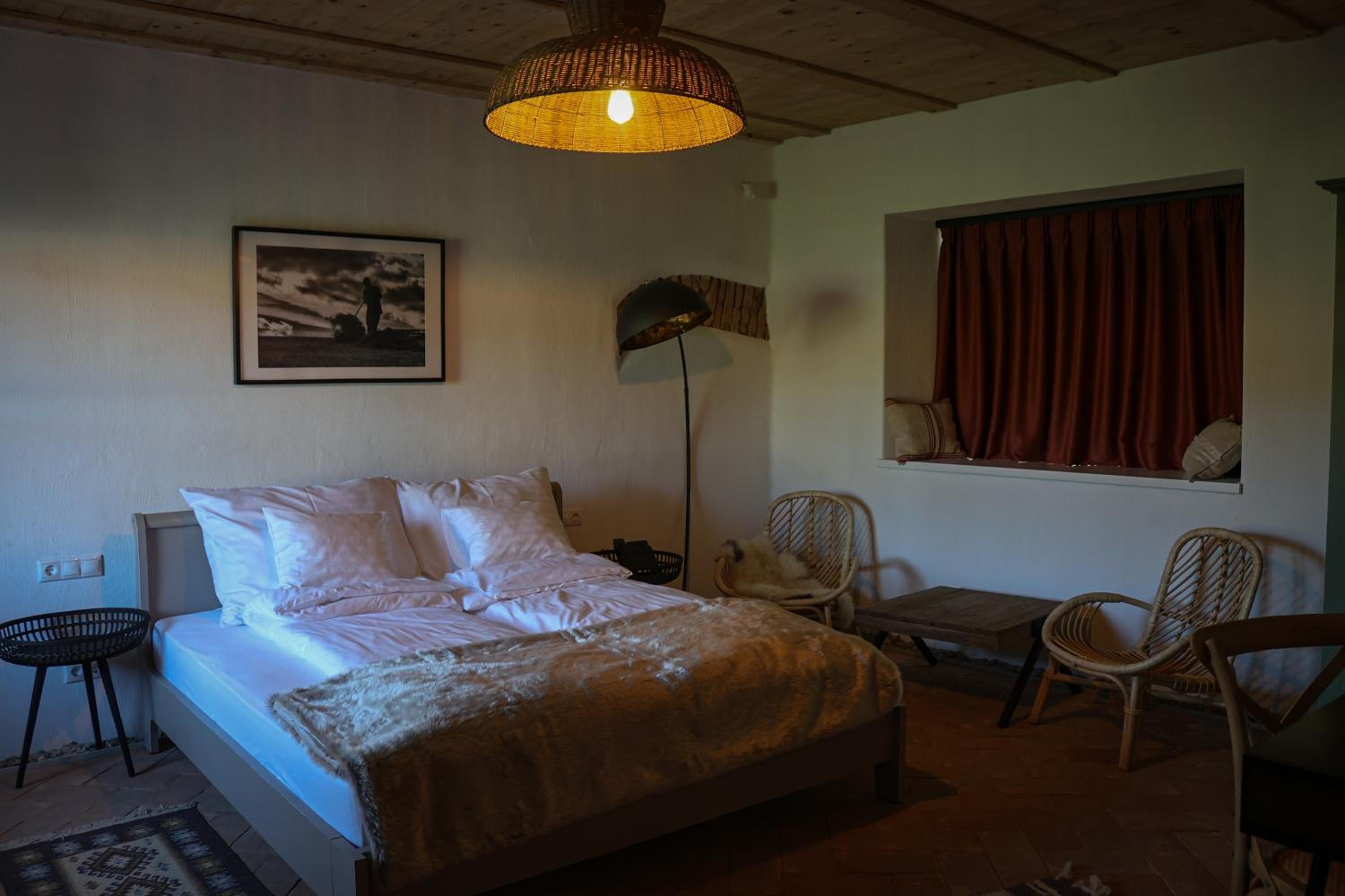 Standard Queen Room photo 3