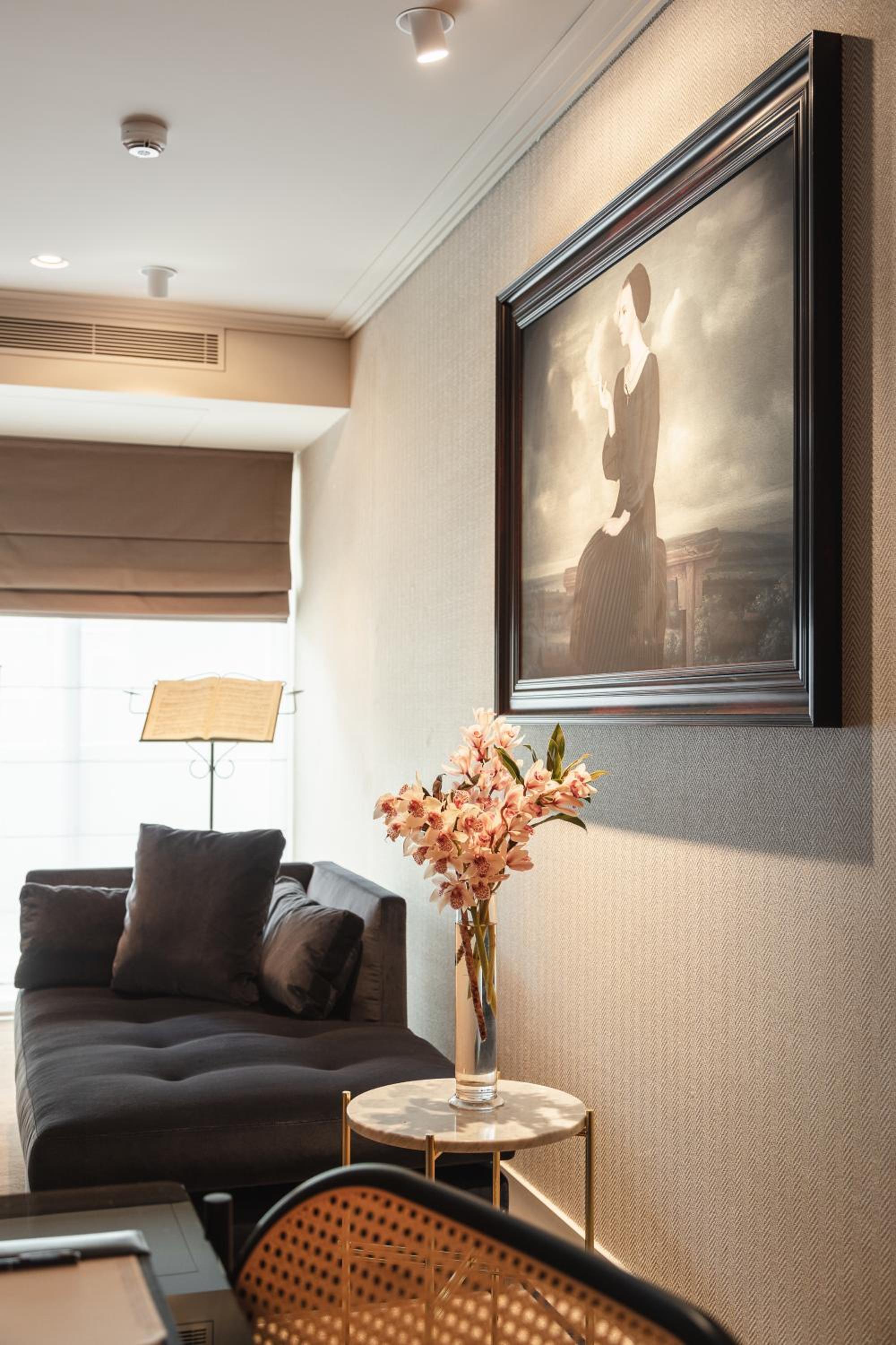Merchant - Internal Hotel View