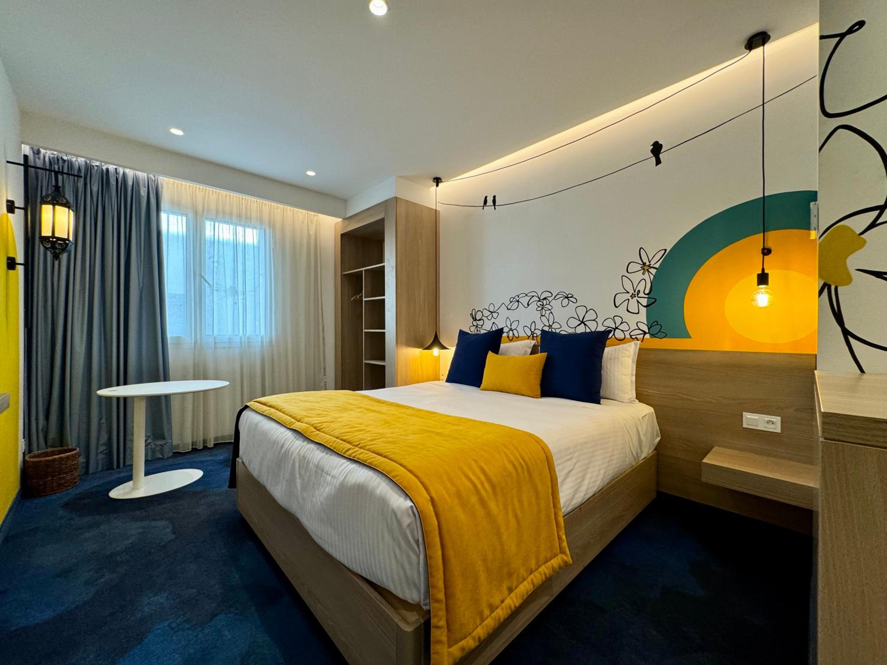 Executive Room - Photo 1