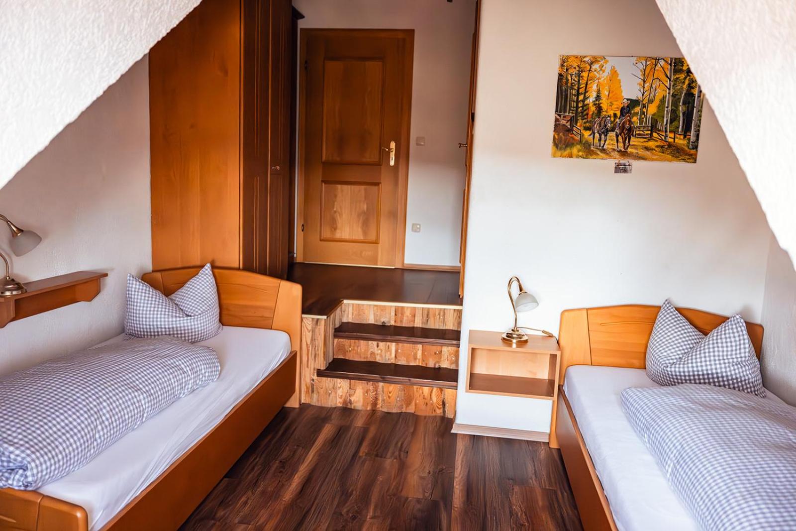 Twin Room with Private Bathroom photo 1