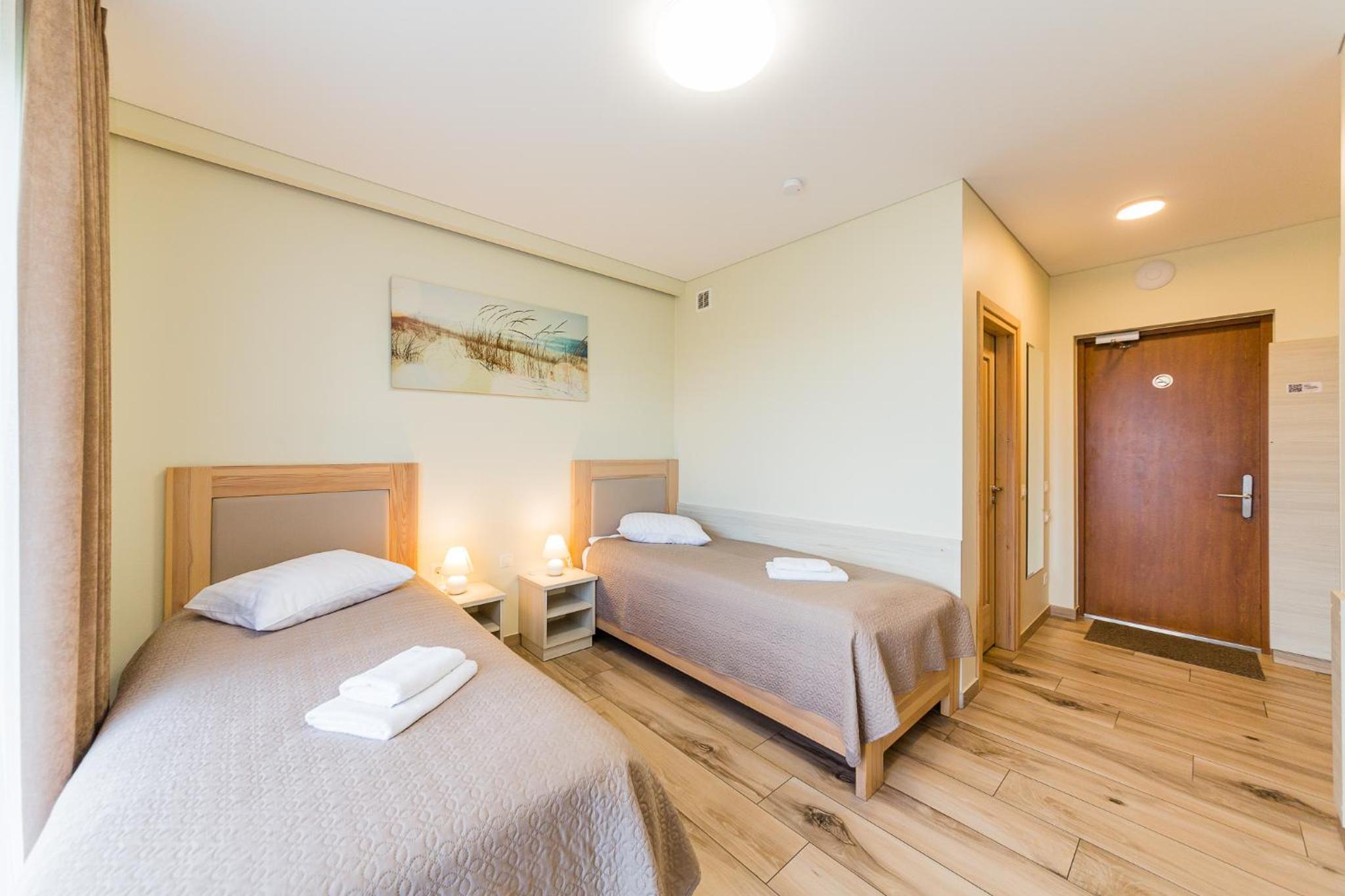 Twin Room with Terrace - Photo 20