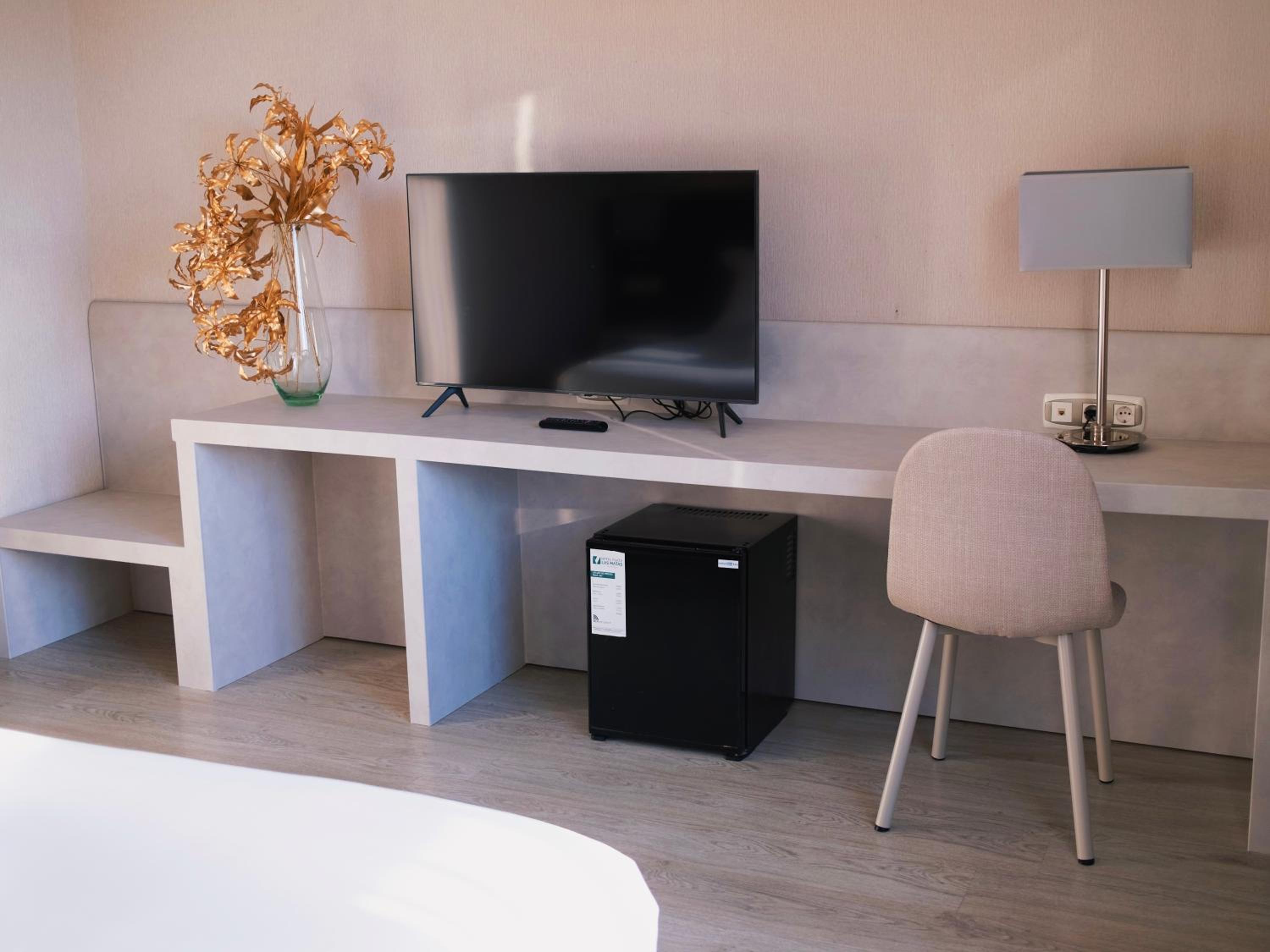 Twin Room - Photo 5