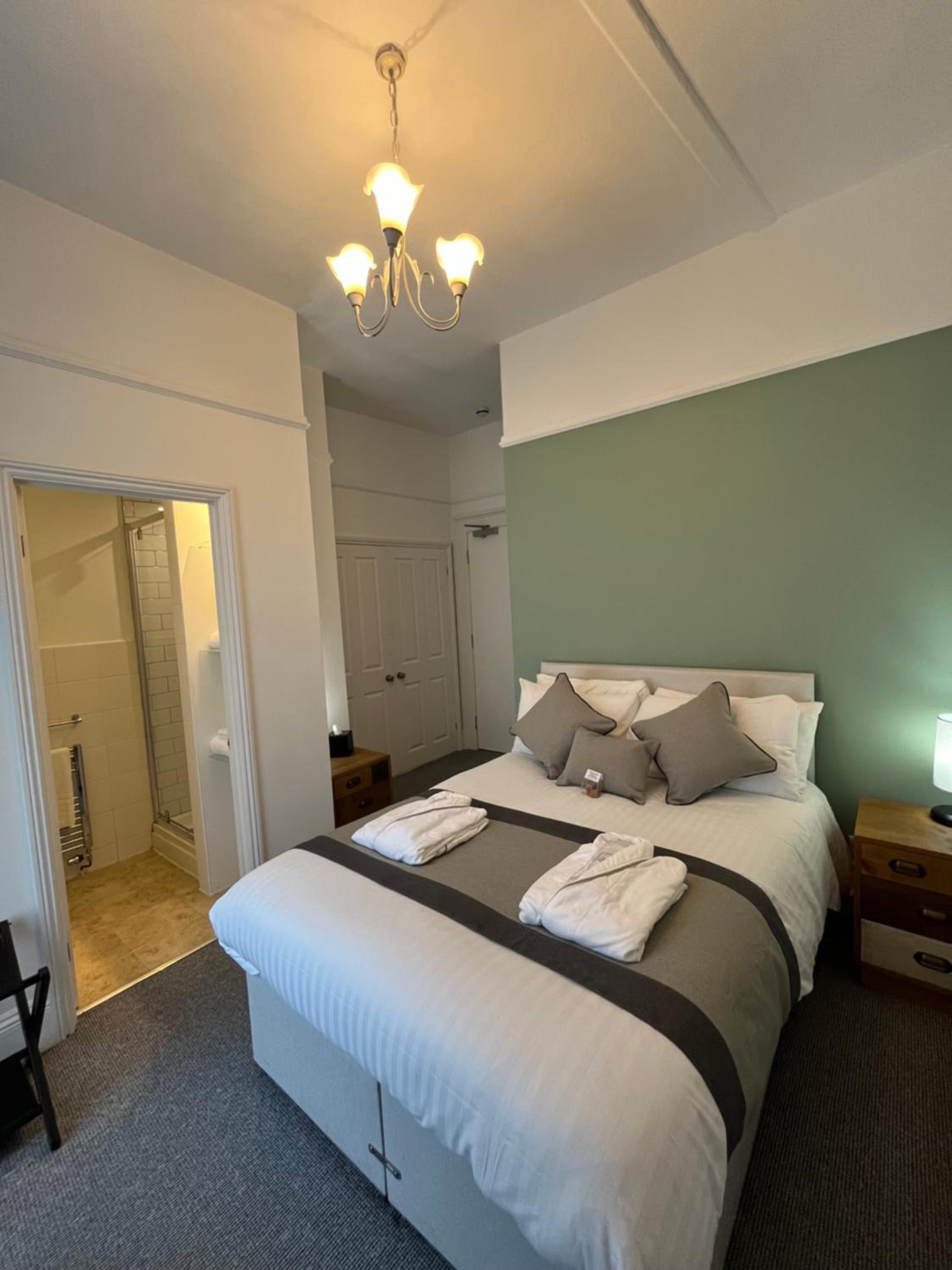 Double Room - Photo 2