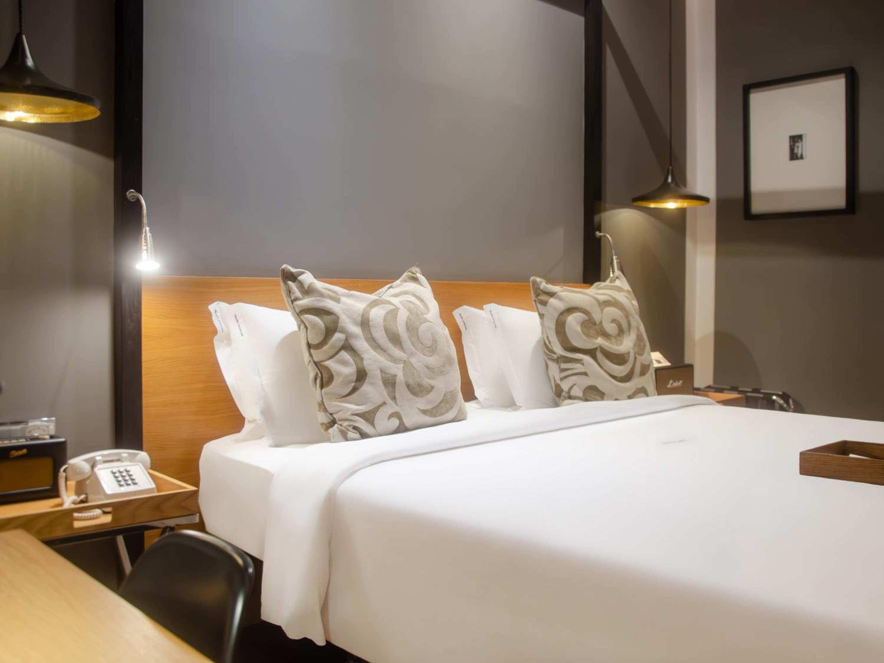 Small Double Room - Photo 6