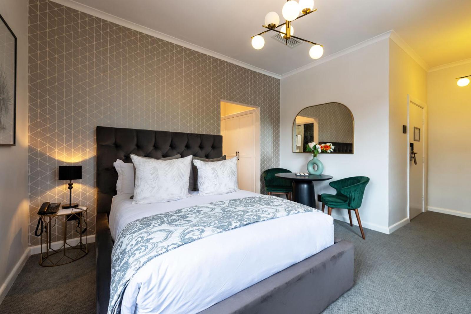 Deluxe Double Room - Photo 3
