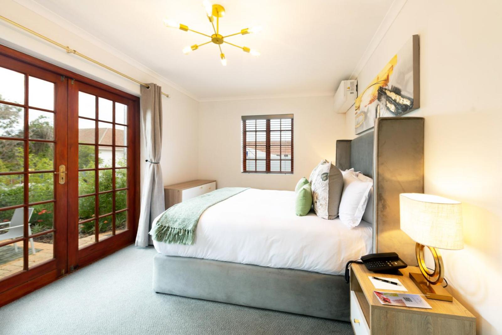 Two-Bedroom Suite - Photo 8