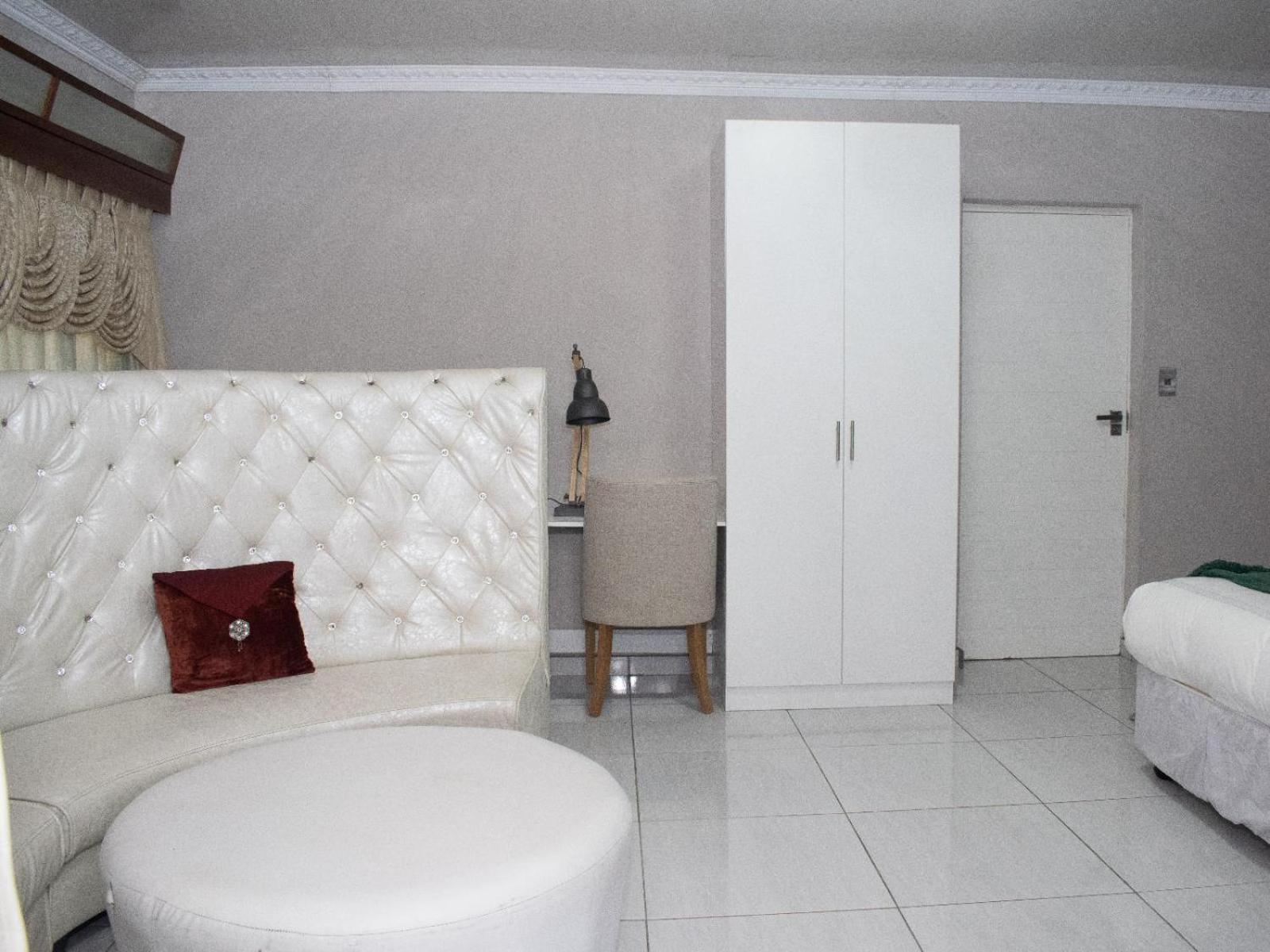 Standard Double Room photo 2