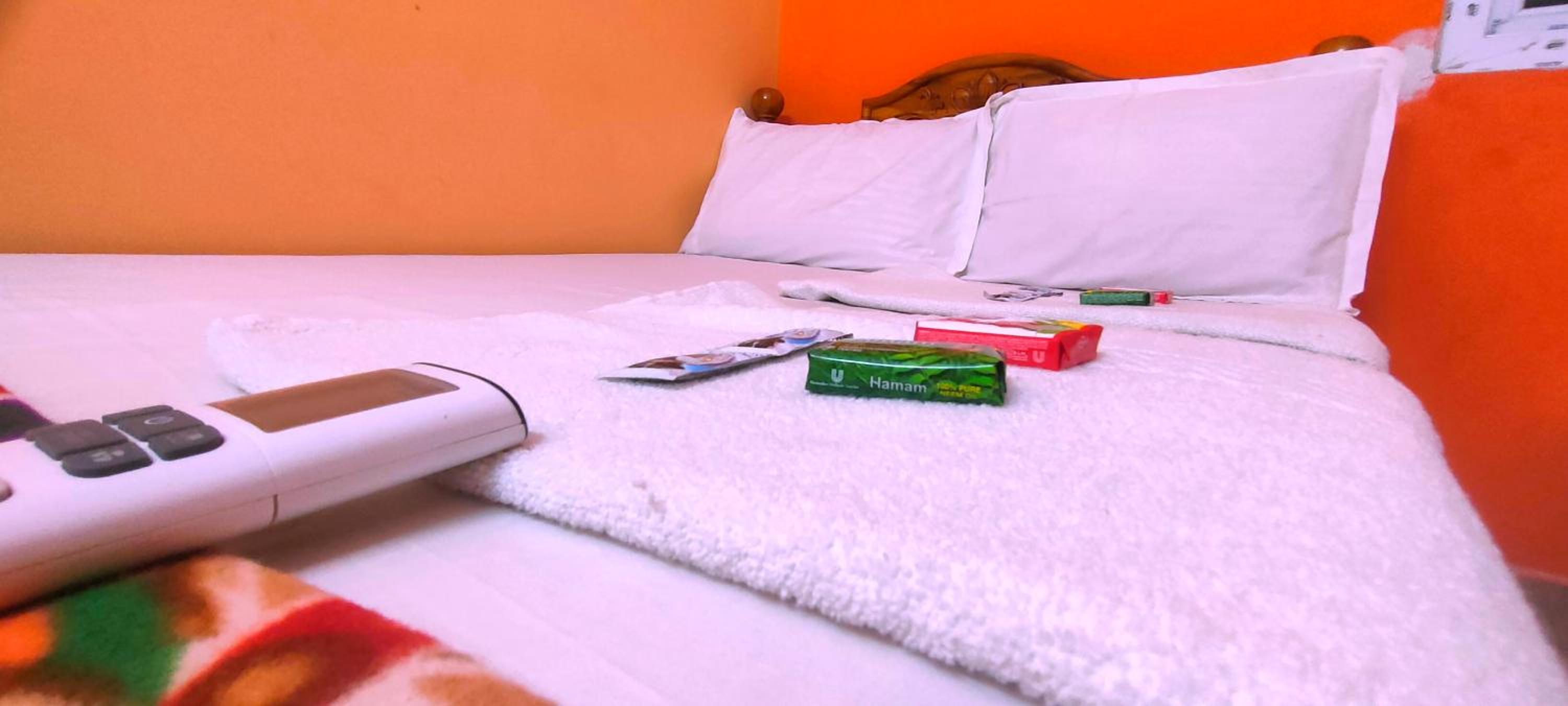 Deluxe Room (2 Adults + 1 Child)