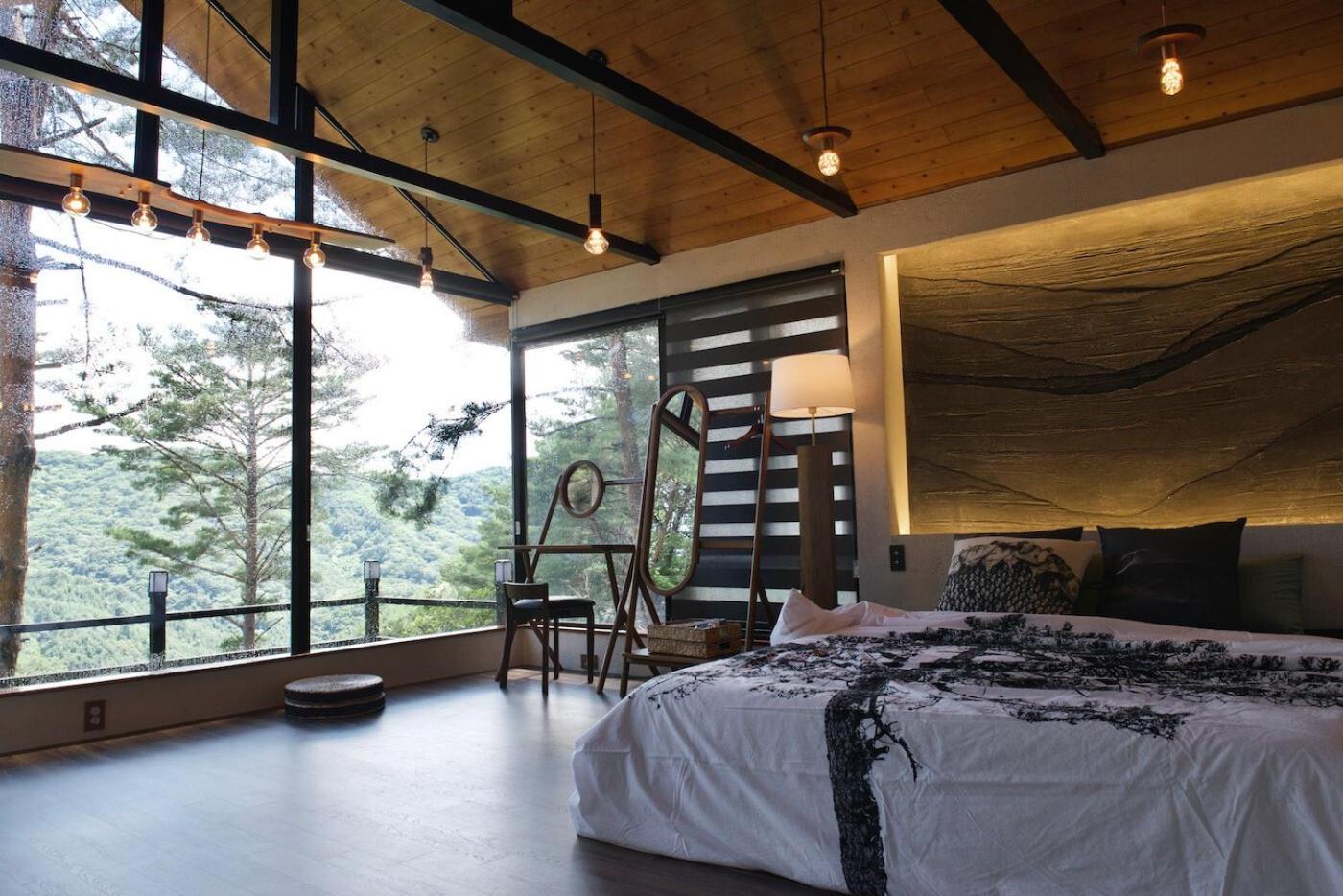 Double Room - Photo 5