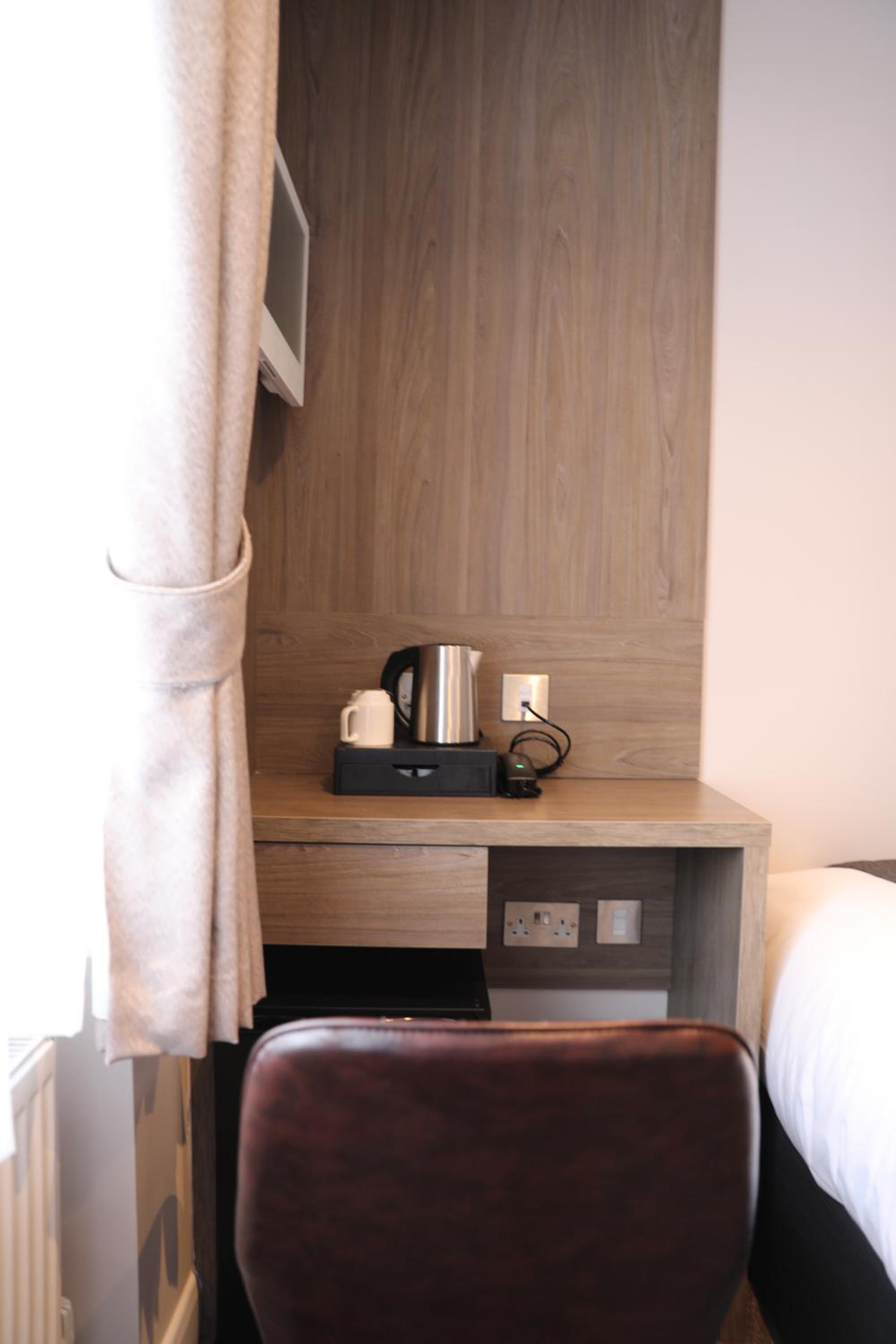 Single Room photo 3