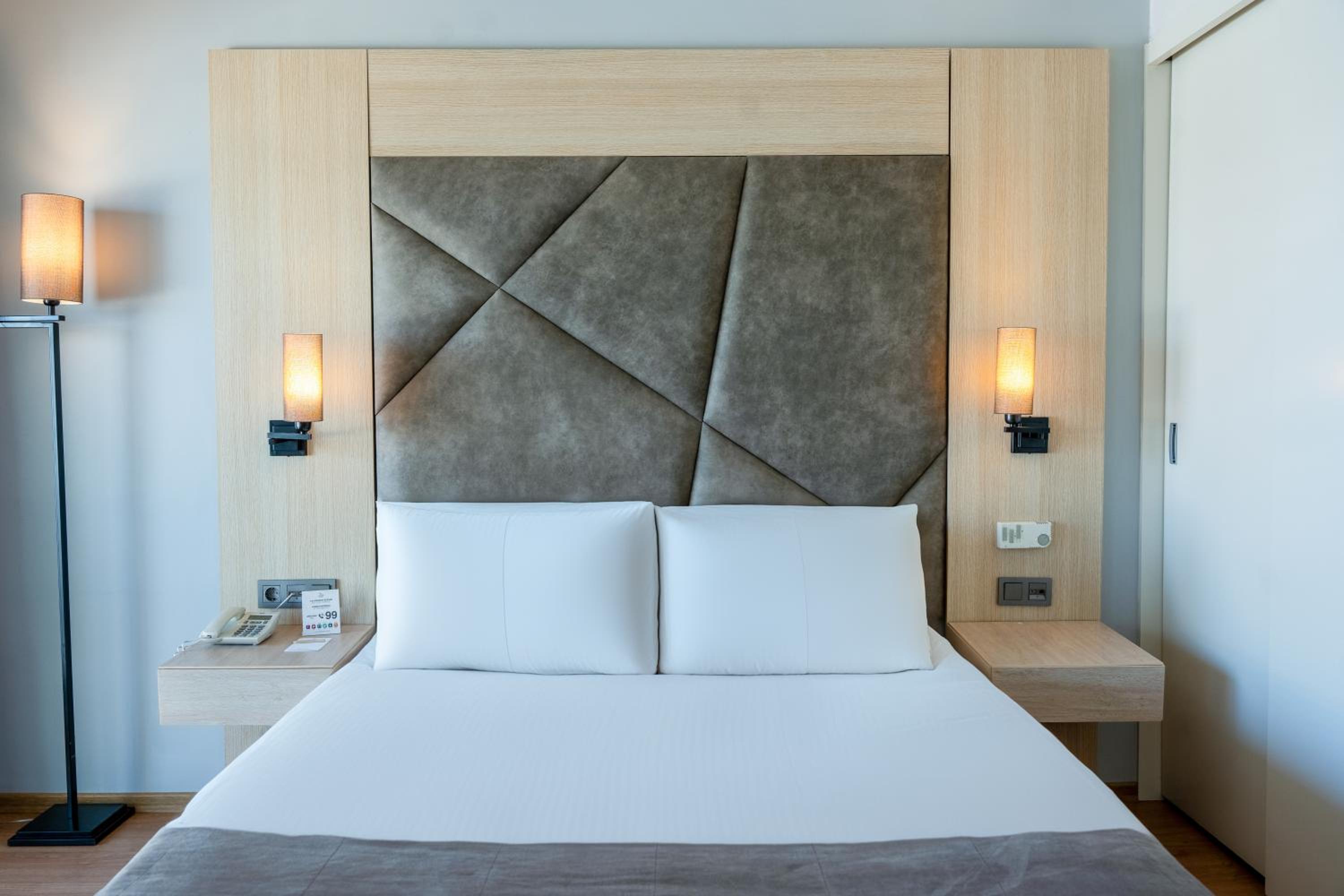 Superior Double Room with Land View - Photo 1