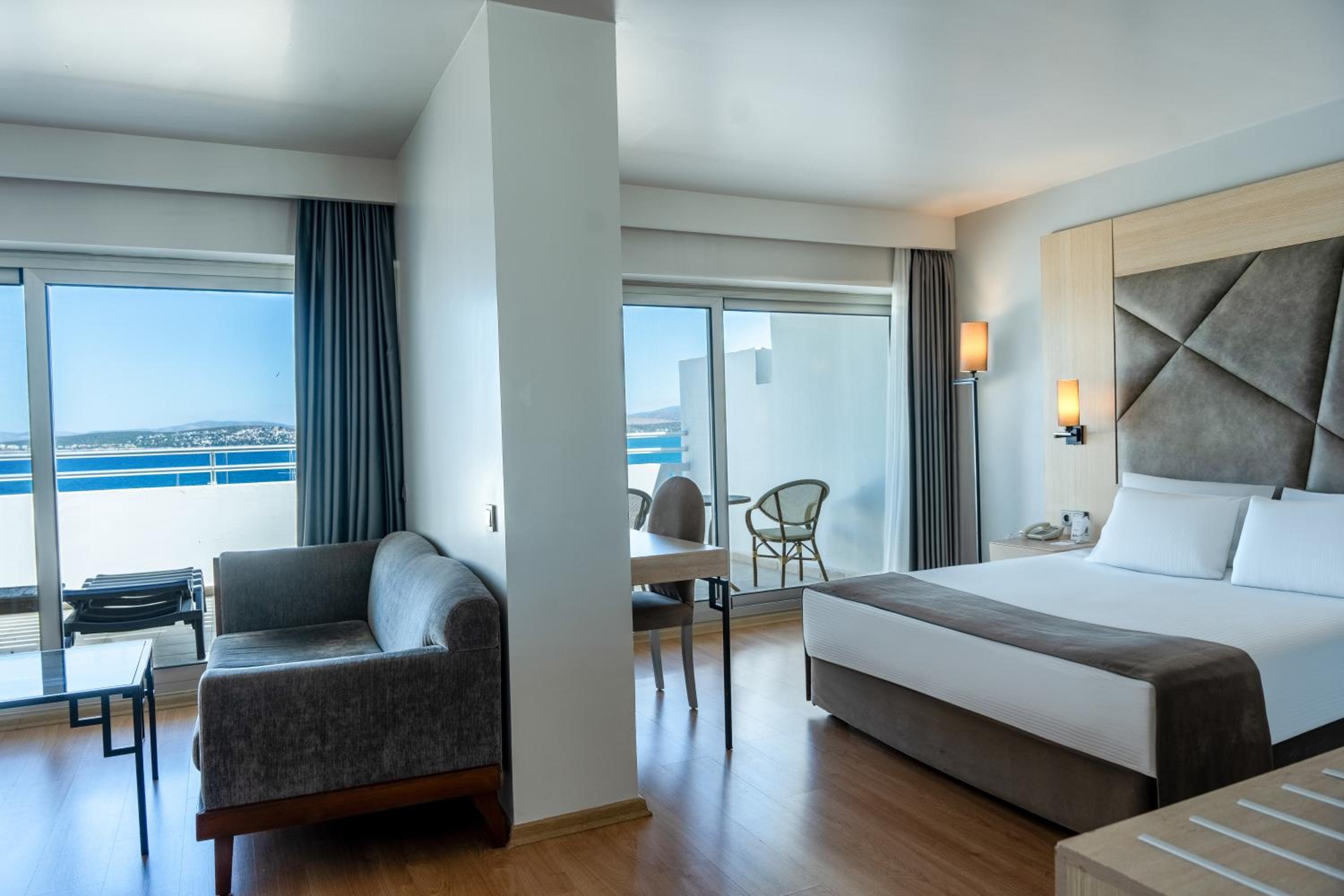 Large Double Room - Photo 5