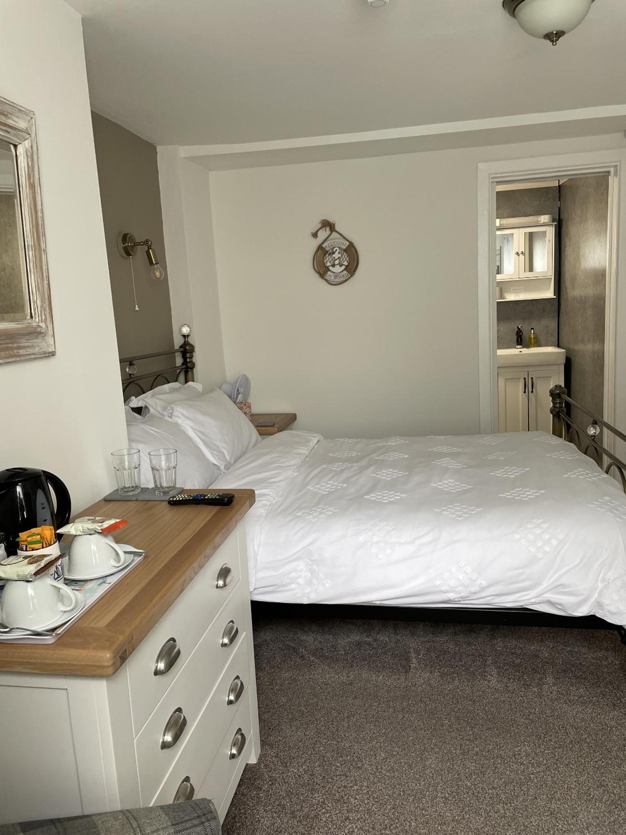 Double Room with Private Bathroom photo 2