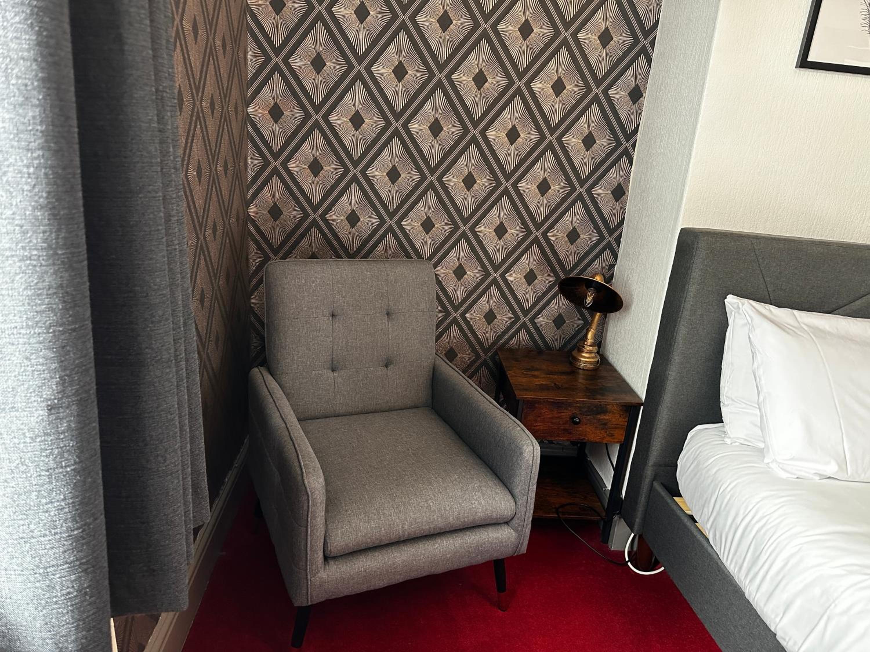 Large Double Room photo 2