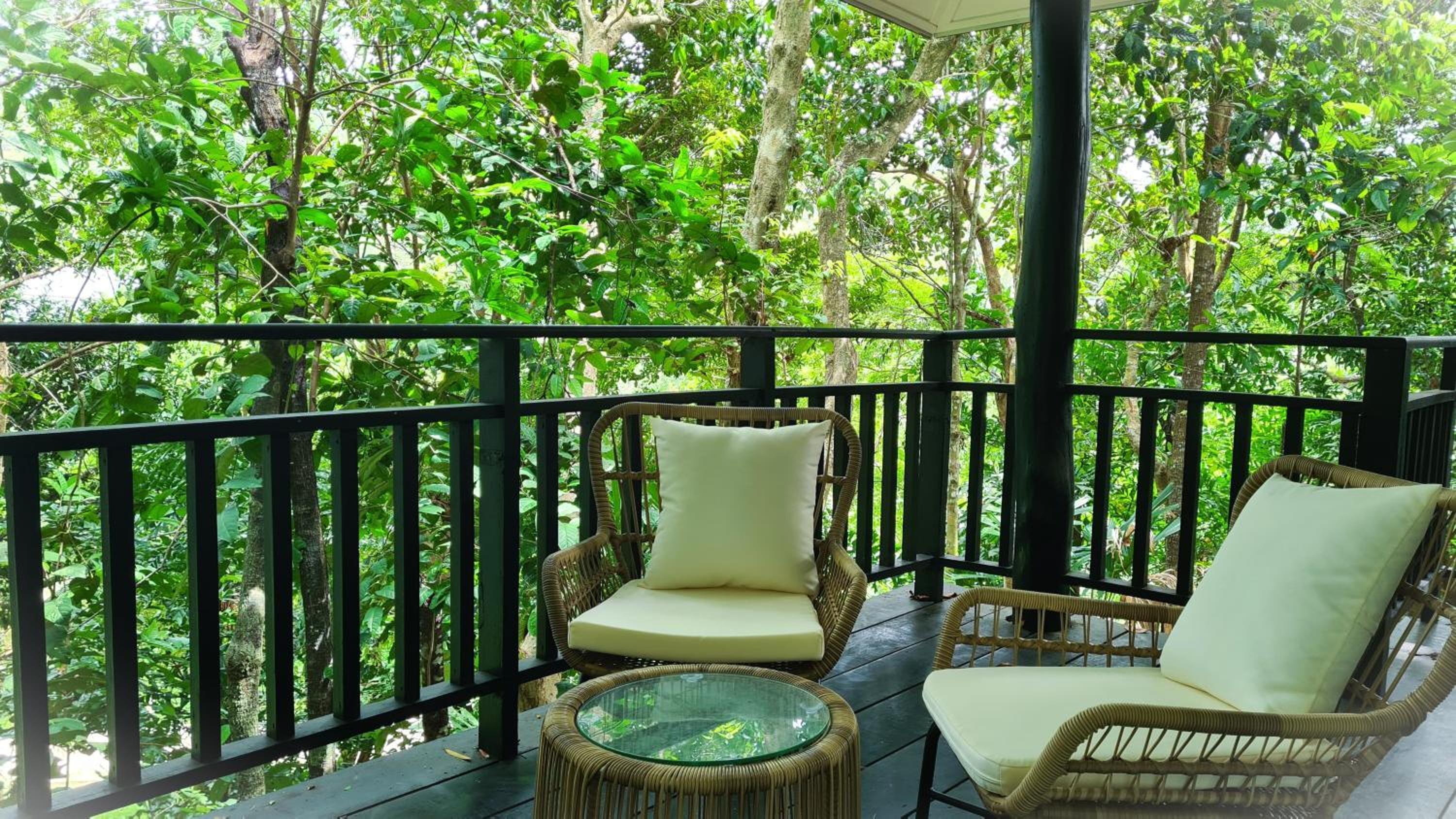 Bungalow with Garden View photo 2